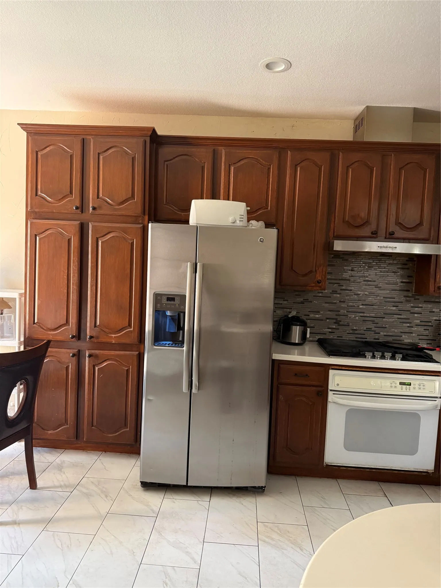 Single Family Residence For Rent in Dallas County , 556 Silver Maple Drive, Irving, Texas 75063, 4 Bedroom, 3 Bathroom, 2 Garage spaces, 2,266 Sqft, built in 2000, mls#21328832, Real Estate Agent in Irving, Homes For Rent in Dallas county, Homes For Rent in Irving, Realtor in Irving Texas, Real Estate Brokerage Independent Realty Texas, Luminita Cordes Realtor