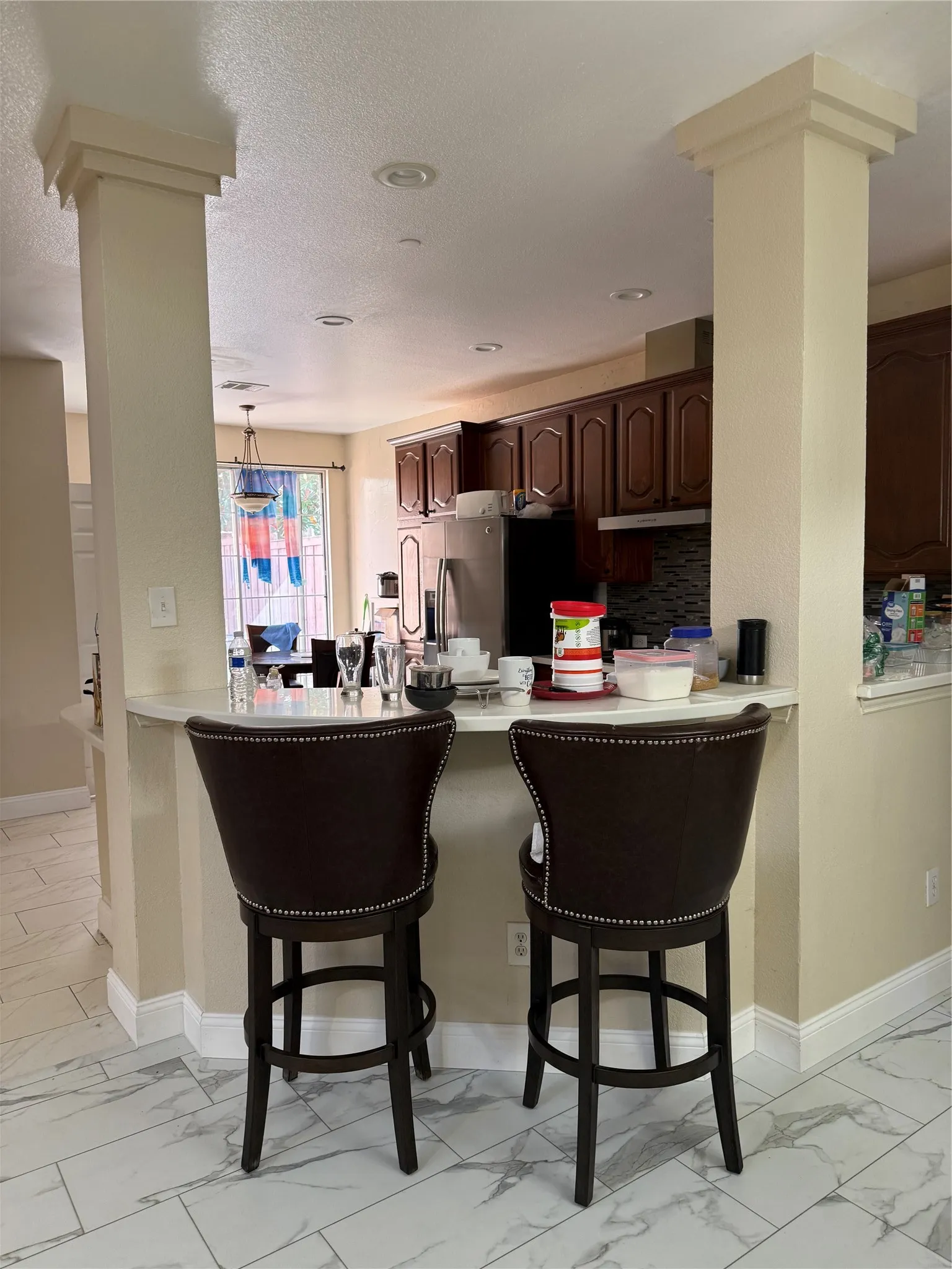 Single Family Residence For Rent in Dallas County , 556 Silver Maple Drive, Irving, Texas 75063, 4 Bedroom, 3 Bathroom, 2 Garage spaces, 2,266 Sqft, built in 2000, mls#21328832, Real Estate Agent in Irving, Homes For Rent in Dallas county, Homes For Rent in Irving, Realtor in Irving Texas, Real Estate Brokerage Independent Realty Texas, Luminita Cordes Realtor