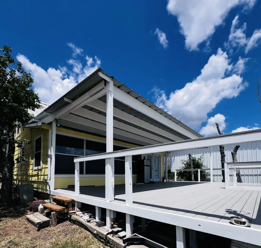 Single Family Residence For Sale in Eastland County , 1025 N SHORE Drive, Cisco, Texas 76437, 2 Bedroom, 1 Bathroom, Garage spaces, 676 Sqft, built in 1960, mls#21328803, Real Estate Agent in Cisco, Homes For Sale in Eastland county, Homes For Sale in Cisco, Realtor in Cisco Texas, Real Estate Brokerage Independent Realty Texas, Luminita Cordes Realtor