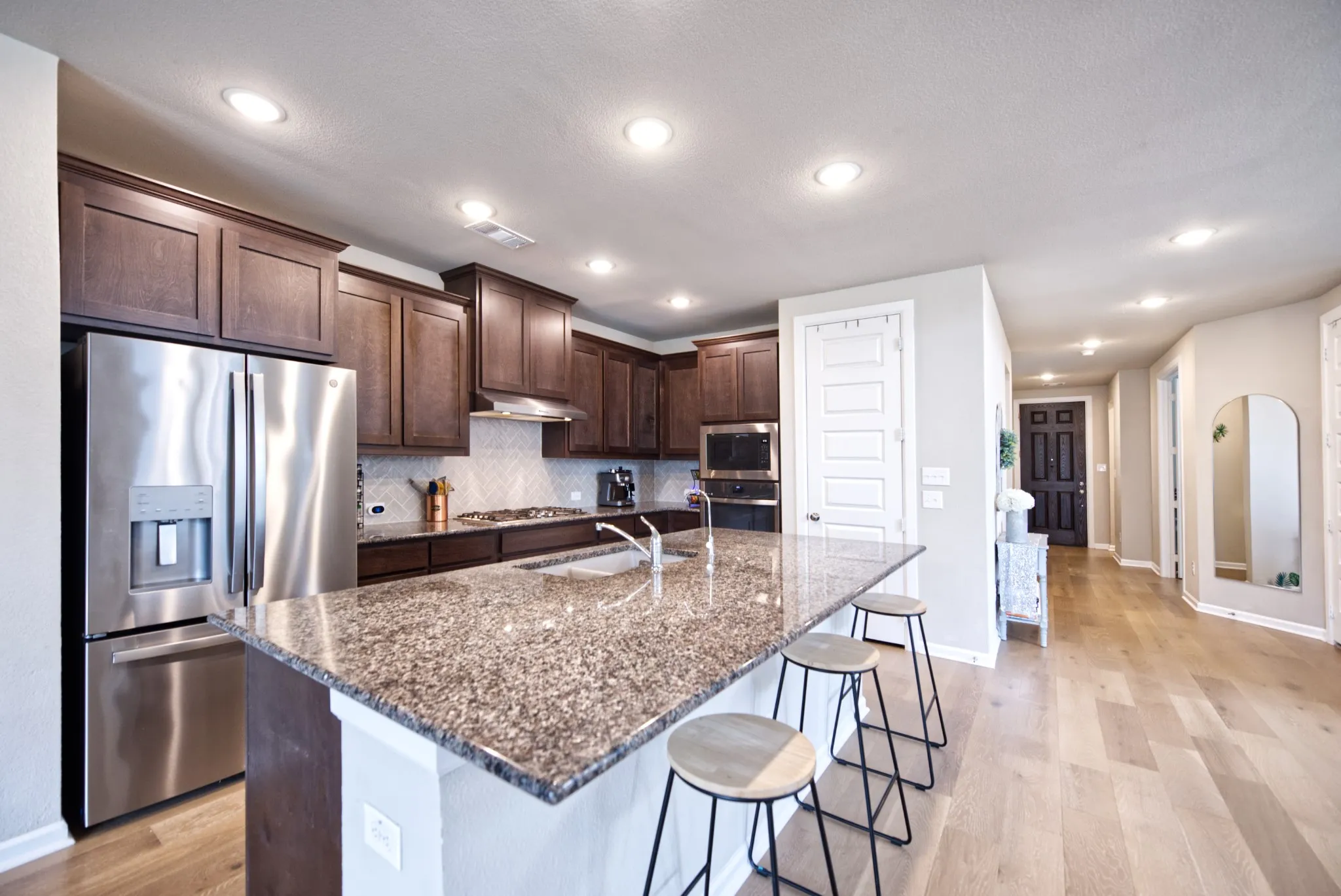 Single Family Residence For Sale in Grayson County , 1717 Mcdougall Creek, Van Alstyne, Texas 75495, 4 Bedroom, 3 Bathroom, 2 Garage spaces, 2,912 Sqft, built in 2021, mls#21328835, Real Estate Agent in Van Alstyne, Homes For Sale in Grayson county, Homes For Sale in Van Alstyne, Realtor in Van Alstyne Texas, Real Estate Brokerage Independent Realty Texas, Luminita Cordes Realtor