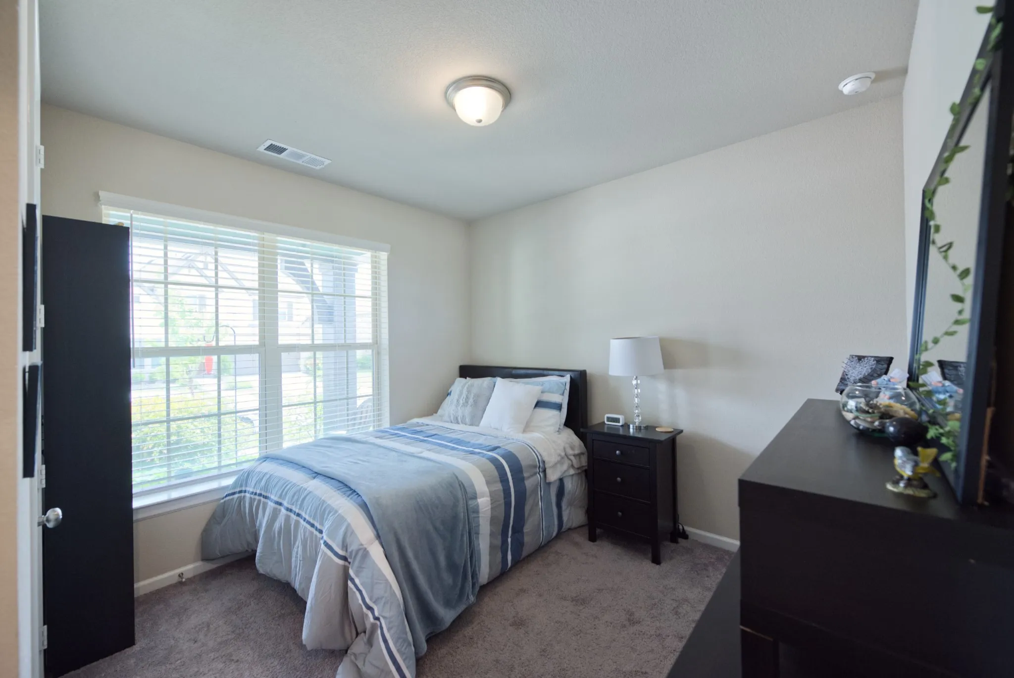Single Family Residence For Sale in Grayson County , 1717 Mcdougall Creek, Van Alstyne, Texas 75495, 4 Bedroom, 3 Bathroom, 2 Garage spaces, 2,912 Sqft, built in 2021, mls#21328835, Real Estate Agent in Van Alstyne, Homes For Sale in Grayson county, Homes For Sale in Van Alstyne, Realtor in Van Alstyne Texas, Real Estate Brokerage Independent Realty Texas, Luminita Cordes Realtor