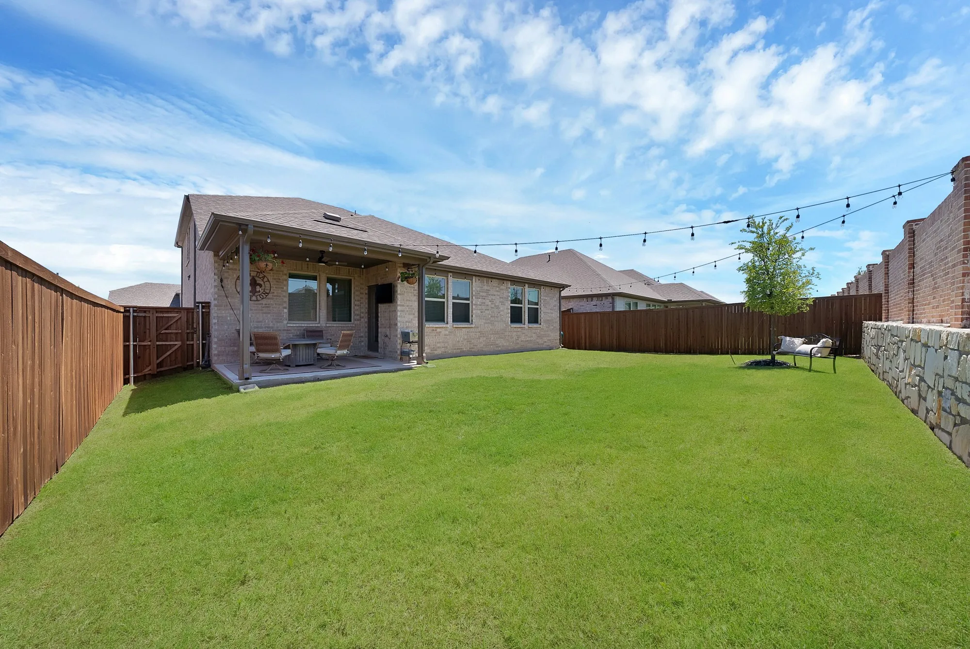 Single Family Residence For Rent in Collin County , 2004 Sandpiper Way, Princeton, Texas 75407, 5 Bedroom, 3 Bathroom, 2 Garage spaces, 2,847 Sqft, built in 2024, mls#21328845, Real Estate Agent in Princeton, Homes For Rent in Collin county, Homes For Rent in Princeton, Realtor in Princeton Texas, Real Estate Brokerage Independent Realty Texas, Luminita Cordes Realtor