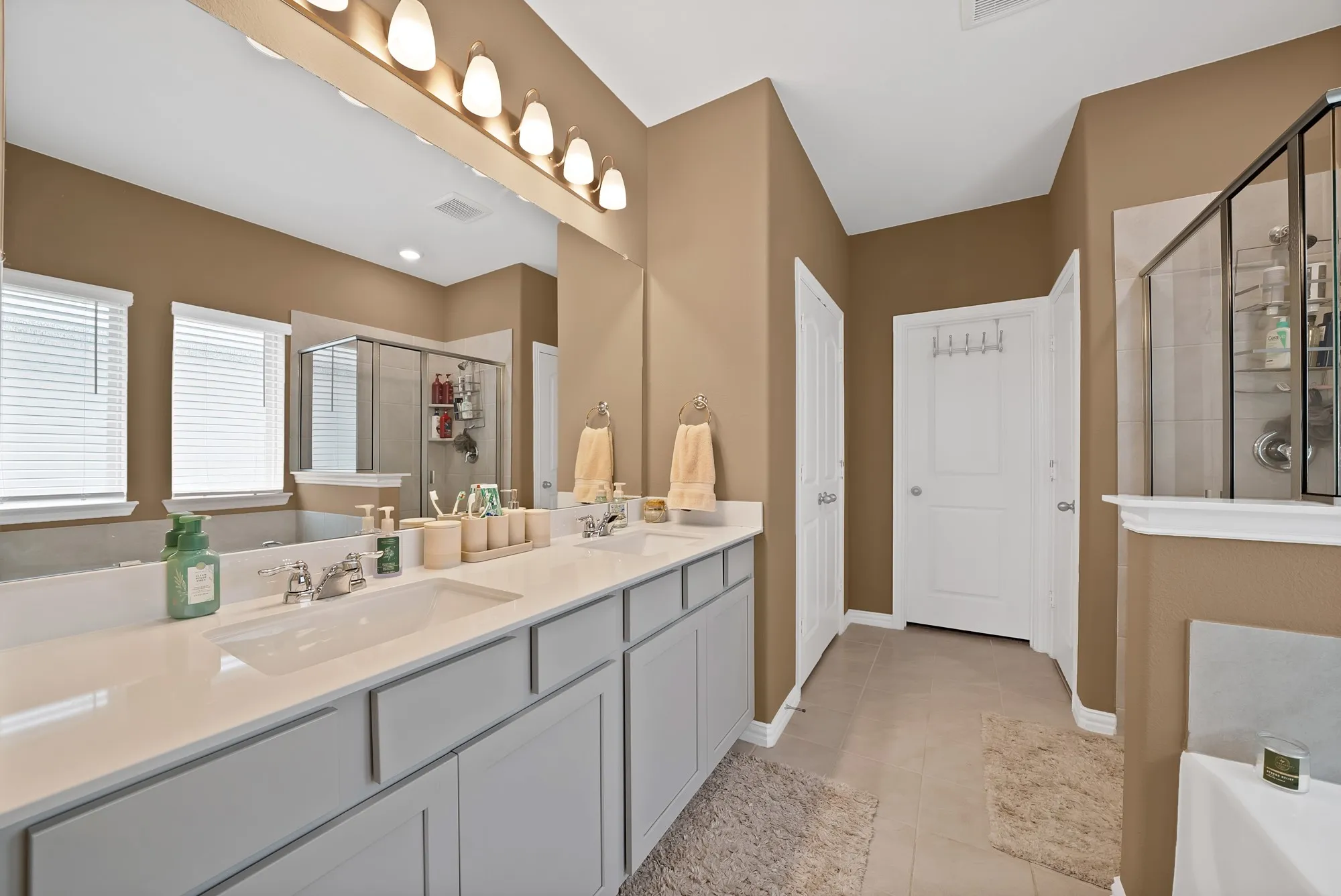 Single Family Residence For Rent in Collin County , 2004 Sandpiper Way, Princeton, Texas 75407, 5 Bedroom, 3 Bathroom, 2 Garage spaces, 2,847 Sqft, built in 2024, mls#21328845, Real Estate Agent in Princeton, Homes For Rent in Collin county, Homes For Rent in Princeton, Realtor in Princeton Texas, Real Estate Brokerage Independent Realty Texas, Luminita Cordes Realtor