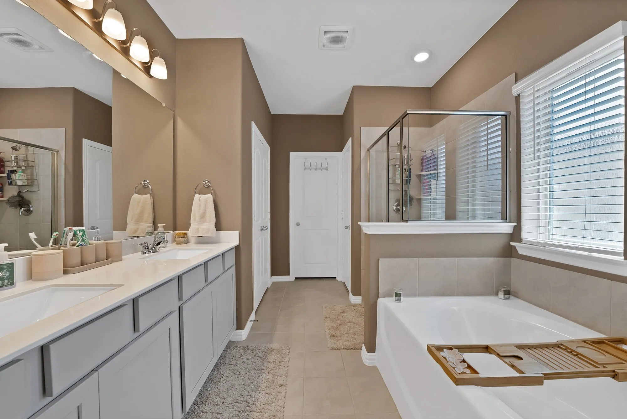 Single Family Residence For Rent in Collin County , 2004 Sandpiper Way, Princeton, Texas 75407, 5 Bedroom, 3 Bathroom, 2 Garage spaces, 2,847 Sqft, built in 2024, mls#21328845, Real Estate Agent in Princeton, Homes For Rent in Collin county, Homes For Rent in Princeton, Realtor in Princeton Texas, Real Estate Brokerage Independent Realty Texas, Luminita Cordes Realtor