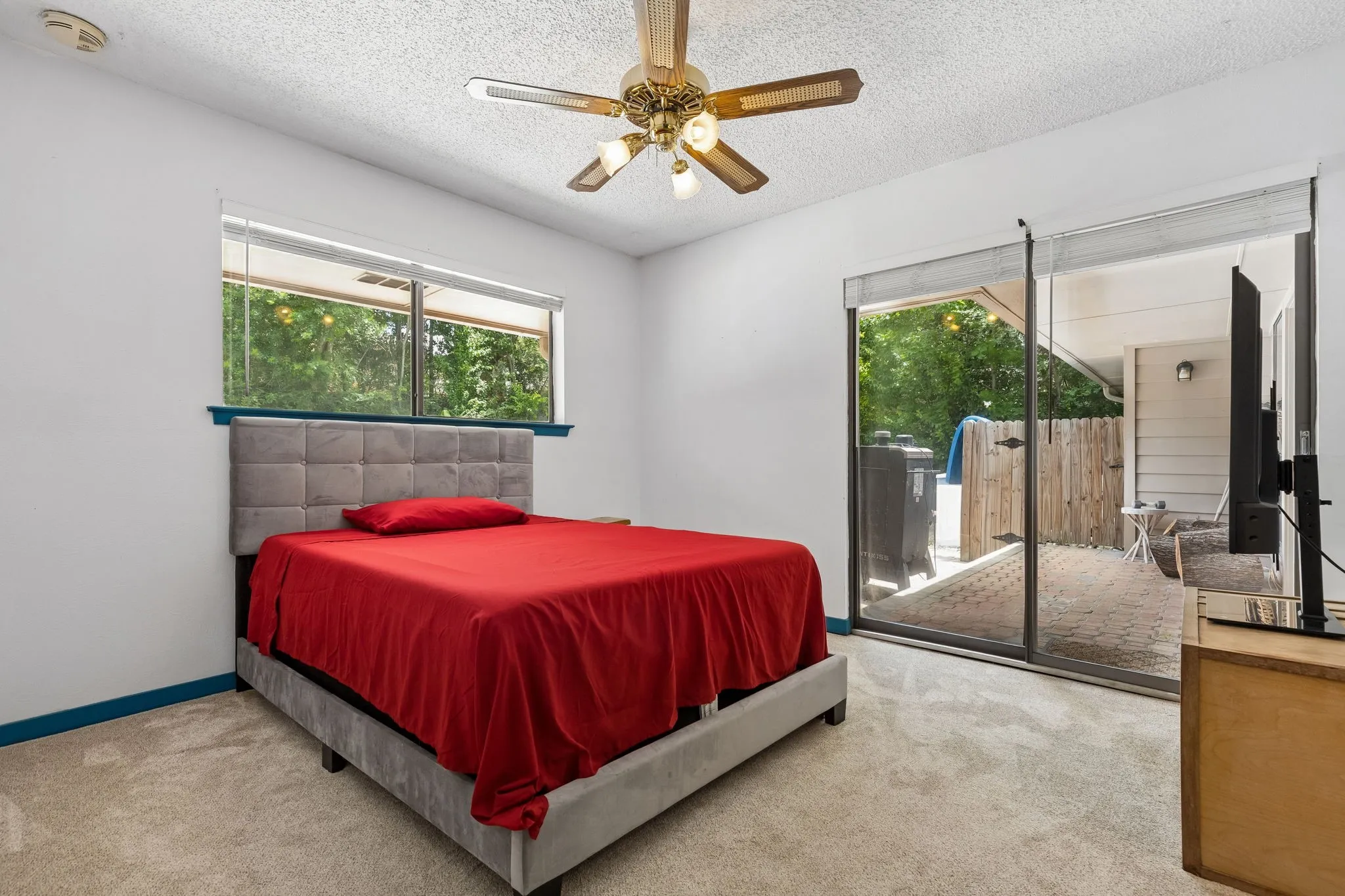 Single Family Residence For Sale in Dallas County , 205 Balboa Street, Irving, Texas 75062, 4 Bedroom, 4 Bathroom, 3 Garage spaces, 2,997 Sqft, built in 1981, mls#21328790, Real Estate Agent in Irving, Homes For Sale in Dallas county, Homes For Sale in Irving, Realtor in Irving Texas, Real Estate Brokerage Independent Realty Texas, Luminita Cordes Realtor