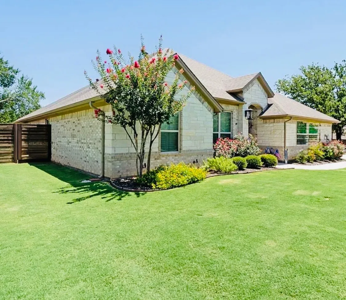 Single Family Residence For Sale in Hood County , 4706 W Wedgefield Road, Granbury, Texas 76049, 4 Bedroom, 2 Bathroom, 2 Garage spaces, 2,374 Sqft, built in 2022, mls#21328833, Real Estate Agent in Granbury, Homes For Sale in Hood county, Homes For Sale in Granbury, Realtor in Granbury Texas, Real Estate Brokerage Independent Realty Texas, Luminita Cordes Realtor