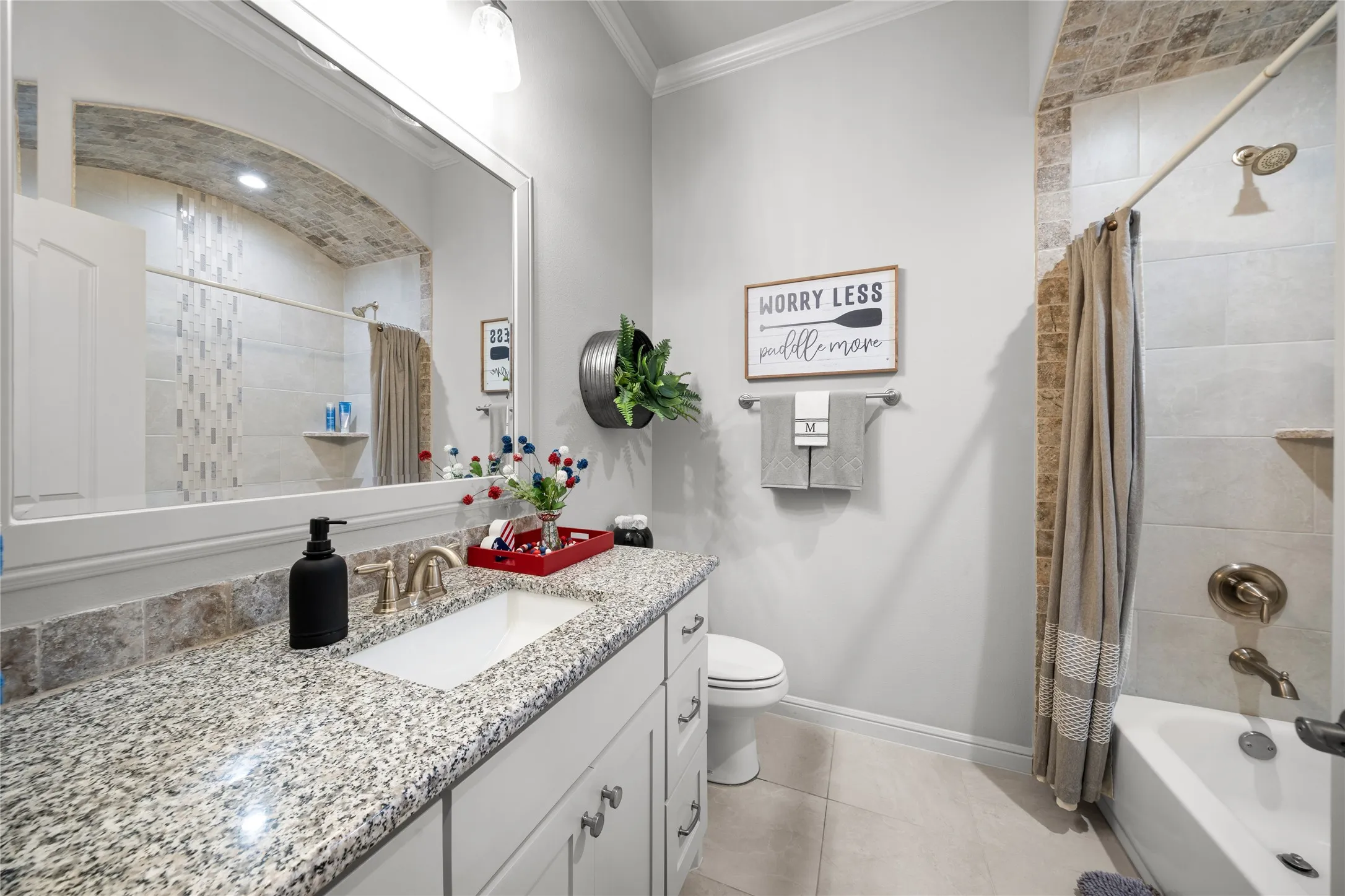 Single Family Residence For Sale in Hood County , 4706 W Wedgefield Road, Granbury, Texas 76049, 4 Bedroom, 2 Bathroom, 2 Garage spaces, 2,374 Sqft, built in 2022, mls#21328833, Real Estate Agent in Granbury, Homes For Sale in Hood county, Homes For Sale in Granbury, Realtor in Granbury Texas, Real Estate Brokerage Independent Realty Texas, Luminita Cordes Realtor