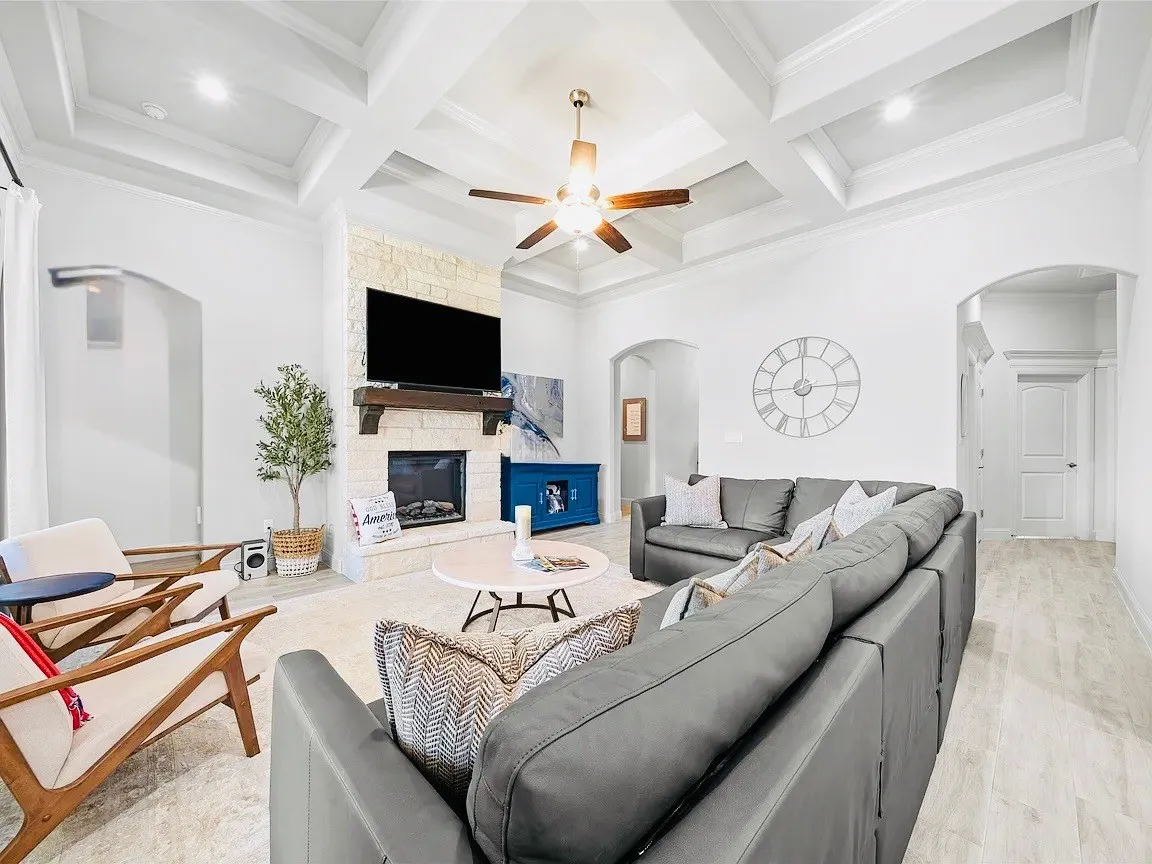 Single Family Residence For Sale in Hood County , 4706 W Wedgefield Road, Granbury, Texas 76049, 4 Bedroom, 2 Bathroom, 2 Garage spaces, 2,374 Sqft, built in 2022, mls#21328833, Real Estate Agent in Granbury, Homes For Sale in Hood county, Homes For Sale in Granbury, Realtor in Granbury Texas, Real Estate Brokerage Independent Realty Texas, Luminita Cordes Realtor