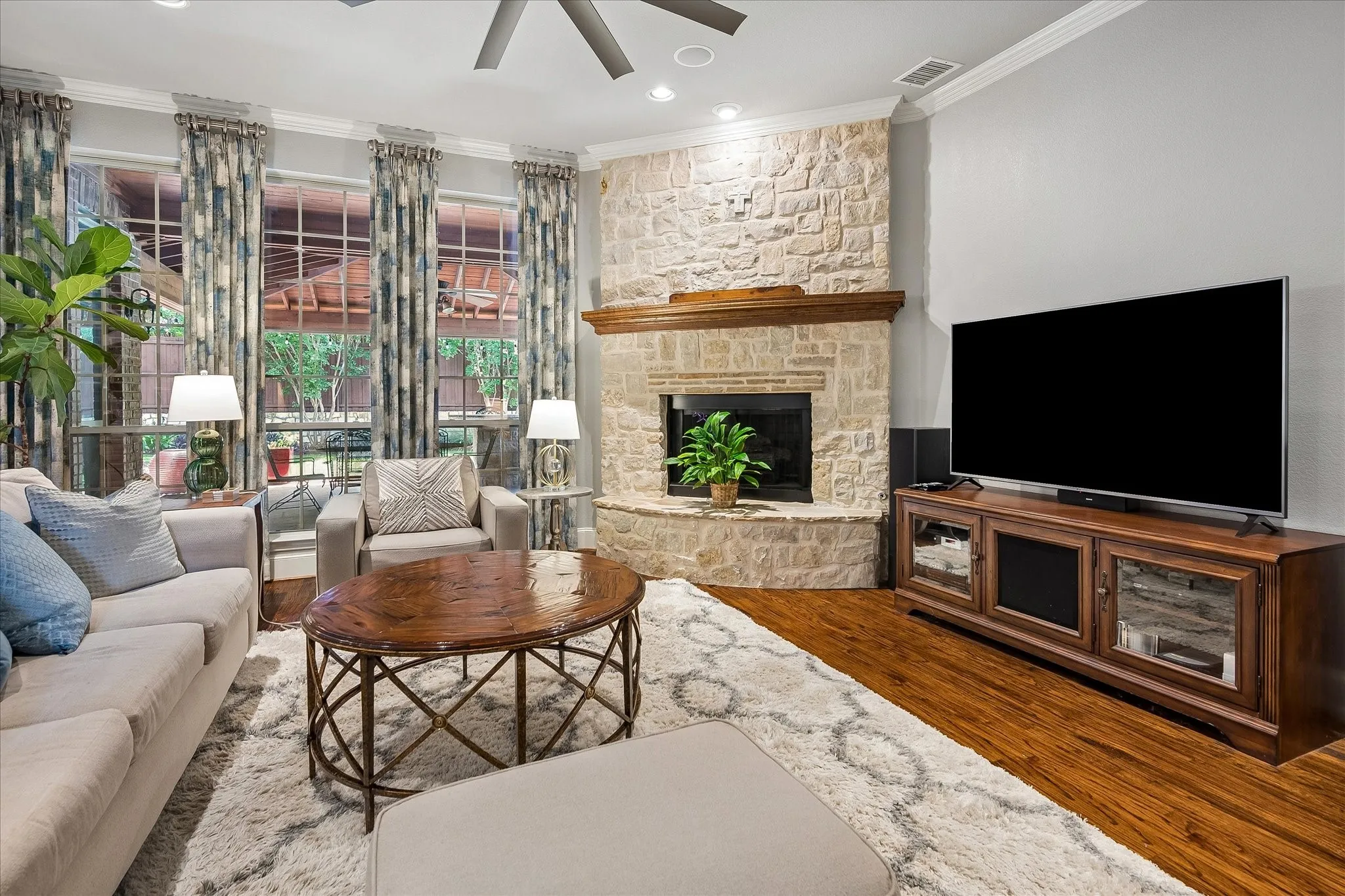 Single Family Residence For Sale in Collin County , 8305 Turtleback Court, Mc Kinney, Texas 75070, 5 Bedroom, 4 Bathroom, 3 Garage spaces, 3,884 Sqft, built in 2008, mls#21324886, Real Estate Agent in Mc Kinney, Homes For Sale in Collin county, Homes For Sale in Mc Kinney, Realtor in Mc Kinney Texas, Real Estate Brokerage Independent Realty Texas, Luminita Cordes Realtor
