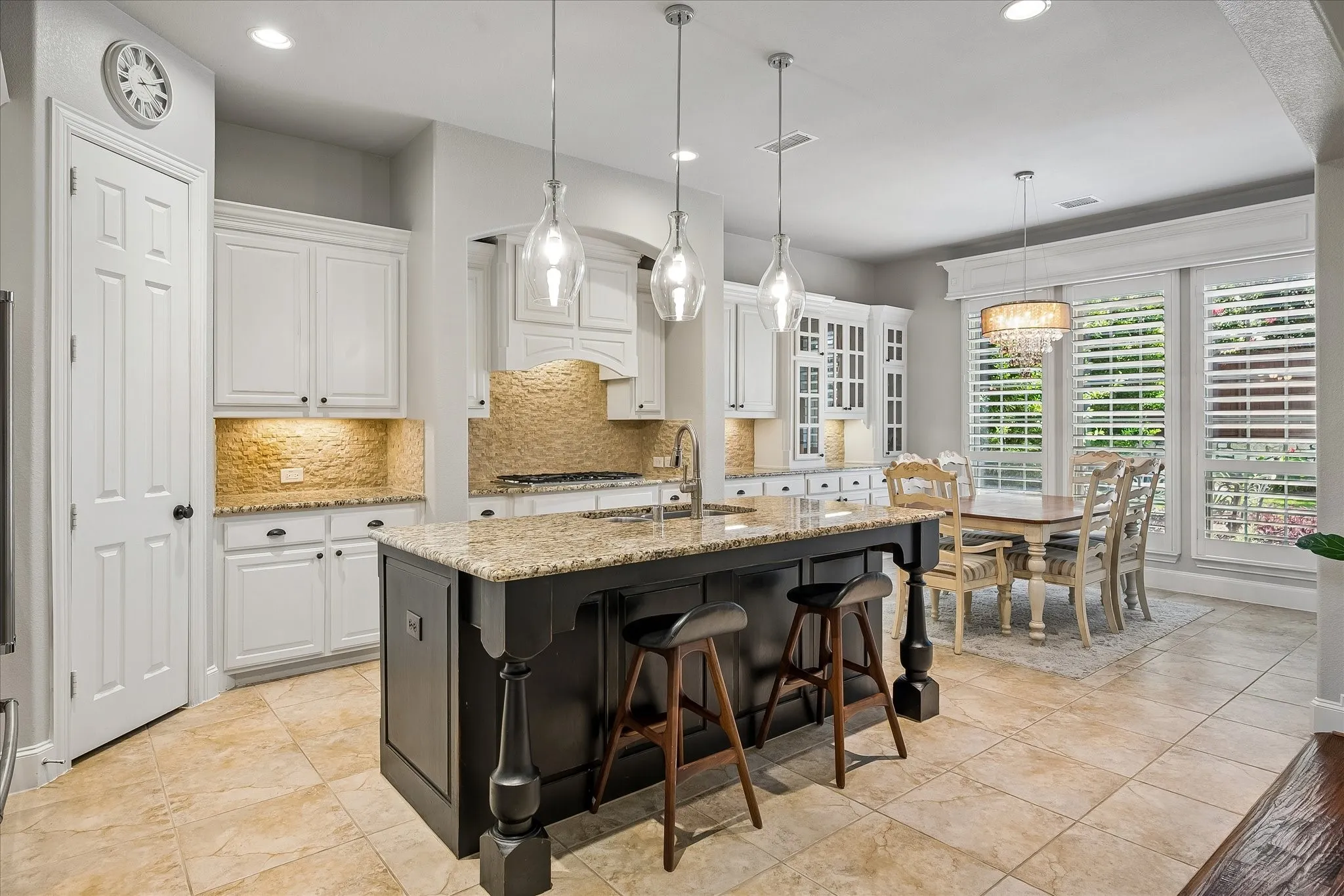 Single Family Residence For Sale in Collin County , 8305 Turtleback Court, Mc Kinney, Texas 75070, 5 Bedroom, 4 Bathroom, 3 Garage spaces, 3,884 Sqft, built in 2008, mls#21324886, Real Estate Agent in Mc Kinney, Homes For Sale in Collin county, Homes For Sale in Mc Kinney, Realtor in Mc Kinney Texas, Real Estate Brokerage Independent Realty Texas, Luminita Cordes Realtor
