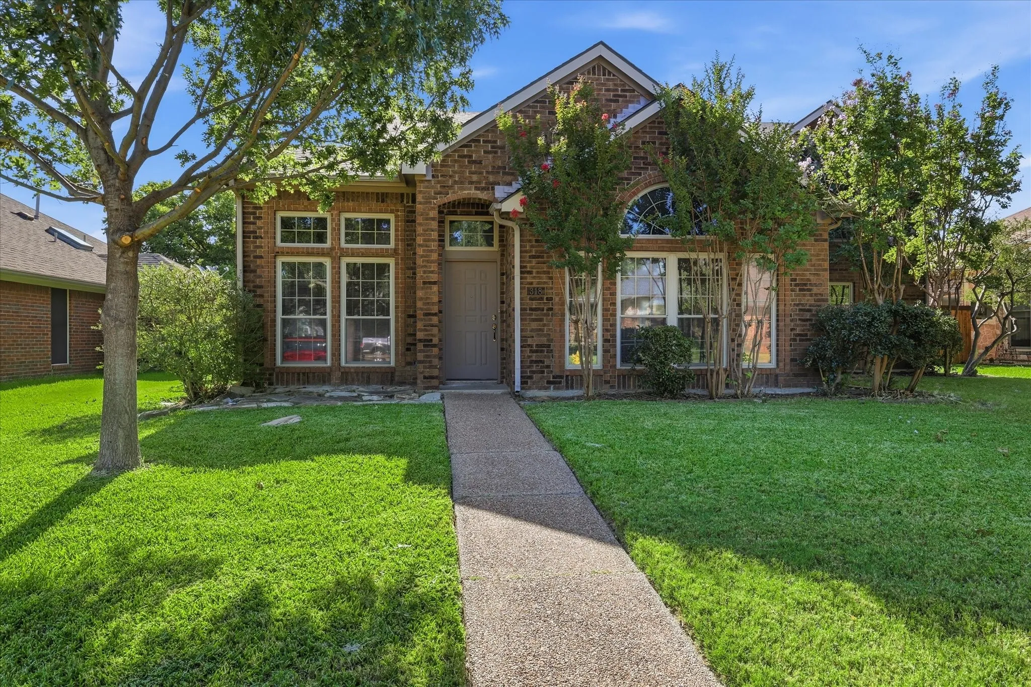 Single Family Residence For Rent in Dallas County , 318 Lodge Road, Coppell, Texas 75019, 3 Bedroom, 3 Bathroom, 4 Garage spaces, 2,585 Sqft, built in 1987, mls#21327266, Real Estate Agent in Coppell, Homes For Rent in Dallas county, Homes For Rent in Coppell, Realtor in Coppell Texas, Real Estate Brokerage Independent Realty Texas, Luminita Cordes Realtor