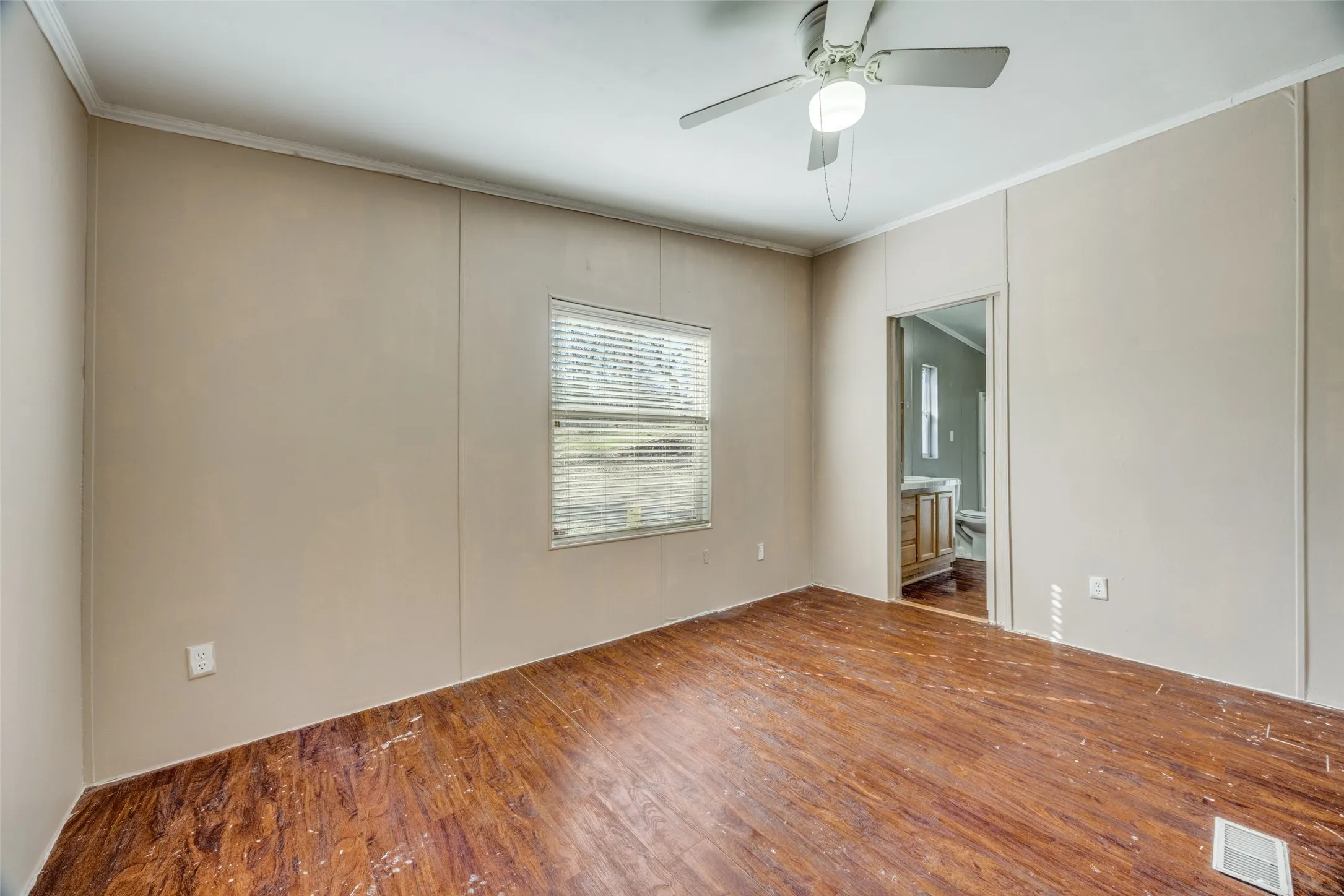 Large secondary bedroom with shared bath