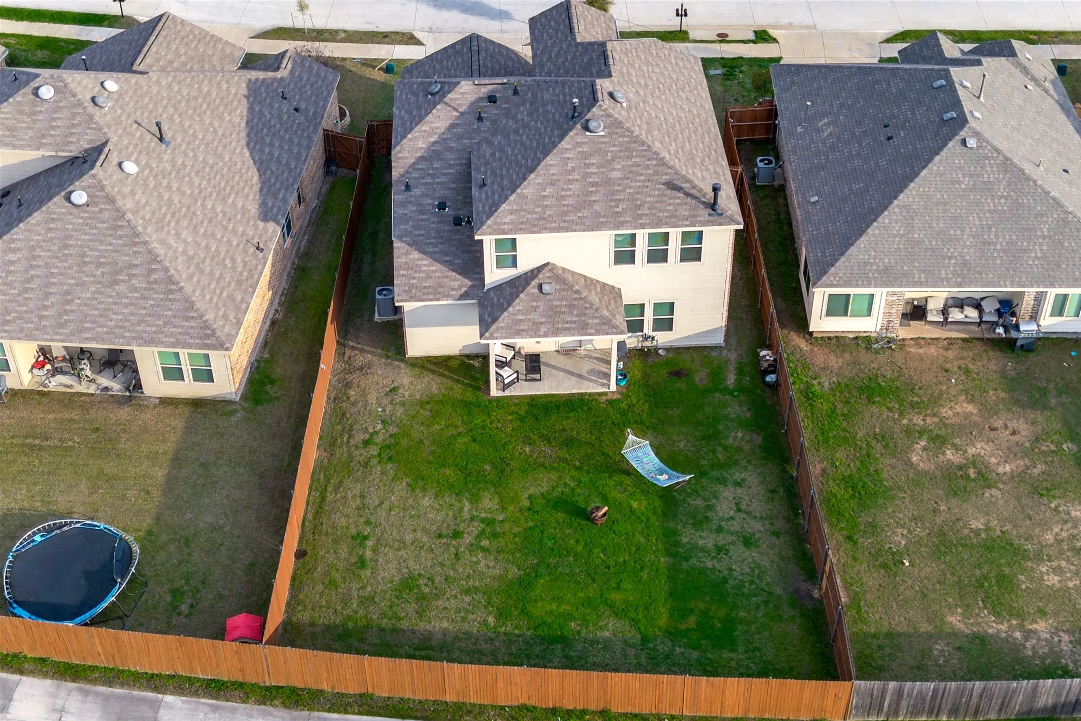 Single Family Residence For Sale in Kaufman County , 1965 Travertine Avenue, Forney, Texas 75126, 4 Bedroom, 3 Bathroom, 2 Garage spaces, 2,576 Sqft, built in 2018, mls#21328853, Real Estate Agent in Forney, Homes For Sale in Kaufman county, Homes For Sale in Forney, Realtor in Forney Texas, Real Estate Brokerage Independent Realty Texas, Luminita Cordes Realtor
