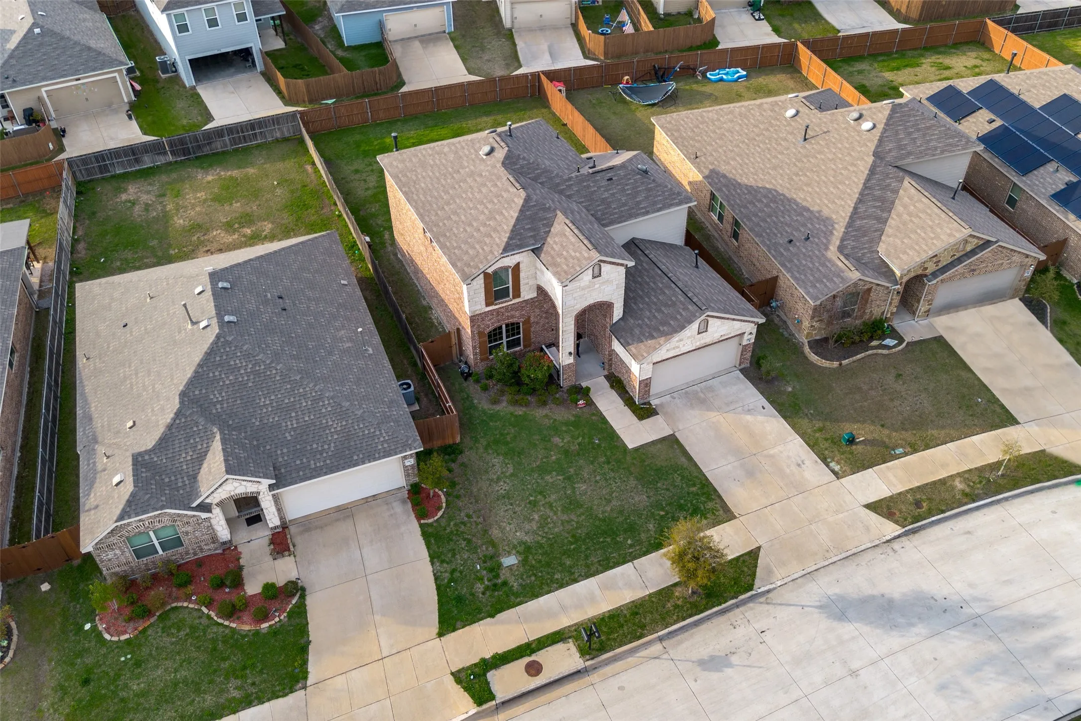 Single Family Residence For Sale in Kaufman County , 1965 Travertine Avenue, Forney, Texas 75126, 4 Bedroom, 3 Bathroom, 2 Garage spaces, 2,576 Sqft, built in 2018, mls#21328853, Real Estate Agent in Forney, Homes For Sale in Kaufman county, Homes For Sale in Forney, Realtor in Forney Texas, Real Estate Brokerage Independent Realty Texas, Luminita Cordes Realtor