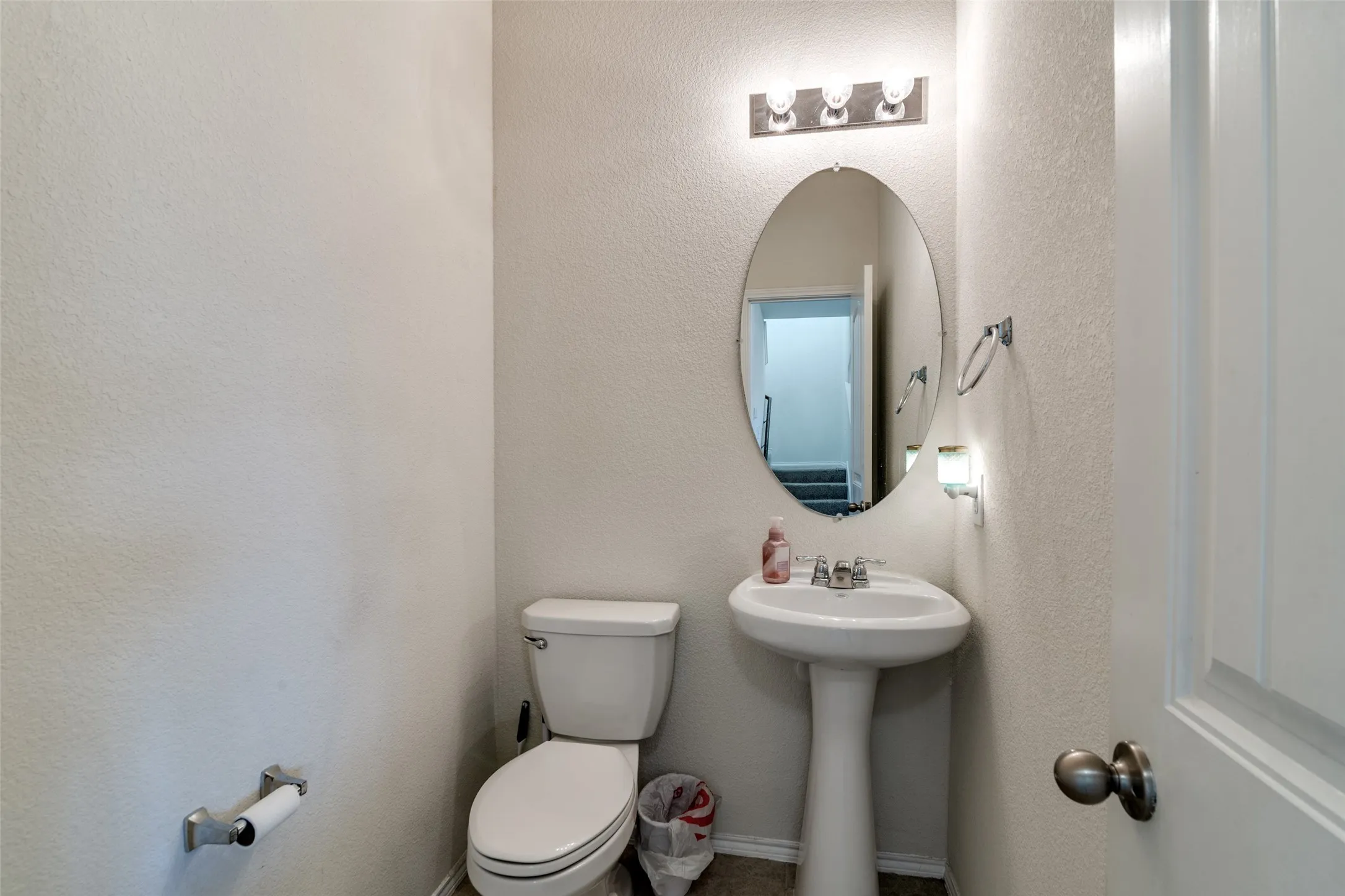 Single Family Residence For Sale in Kaufman County , 1965 Travertine Avenue, Forney, Texas 75126, 4 Bedroom, 3 Bathroom, 2 Garage spaces, 2,576 Sqft, built in 2018, mls#21328853, Real Estate Agent in Forney, Homes For Sale in Kaufman county, Homes For Sale in Forney, Realtor in Forney Texas, Real Estate Brokerage Independent Realty Texas, Luminita Cordes Realtor