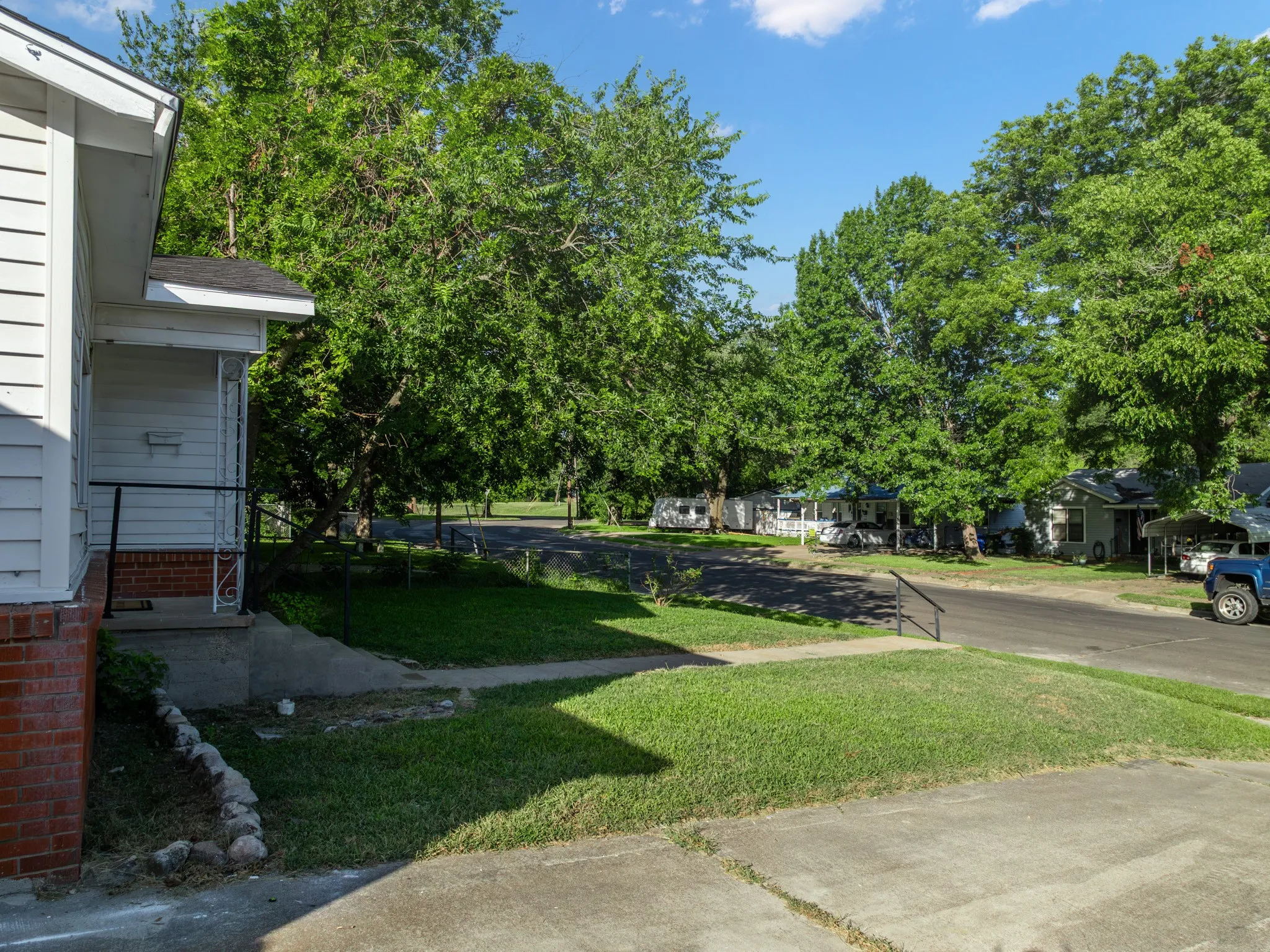 Single Family Residence For Sale in Mc Lennan County , 3804 Belmont Drive, Waco, Texas 76711, 2 Bedroom, 1 Bathroom, Garage spaces, 1,424 Sqft, built in 1954, mls#21327770, Real Estate Agent in Waco, Homes For Sale in Mc Lennan county, Homes For Sale in Waco, Realtor in Waco Texas, Real Estate Brokerage Independent Realty Texas, Luminita Cordes Realtor