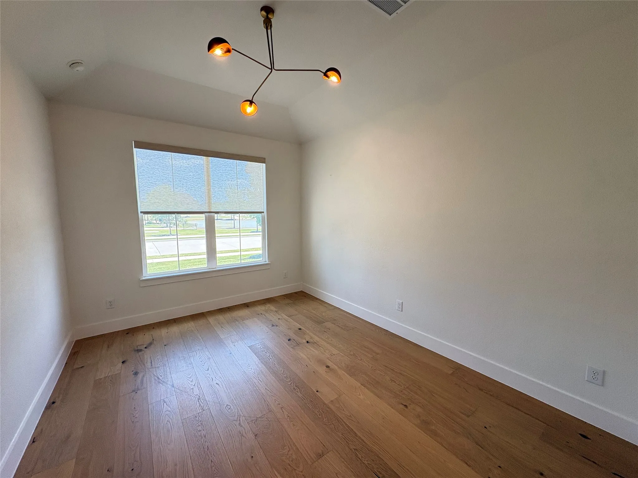 Single Family Residence For Rent in Collin County , 1451 Maplewood Drive, Prosper, Texas 75078, 4 Bedroom, 4 Bathroom, 3 Garage spaces, 3,261 Sqft, built in 2022, mls#21328861, Real Estate Agent in Prosper, Homes For Rent in Collin county, Homes For Rent in Prosper, Realtor in Prosper Texas, Real Estate Brokerage Independent Realty Texas, Luminita Cordes Realtor