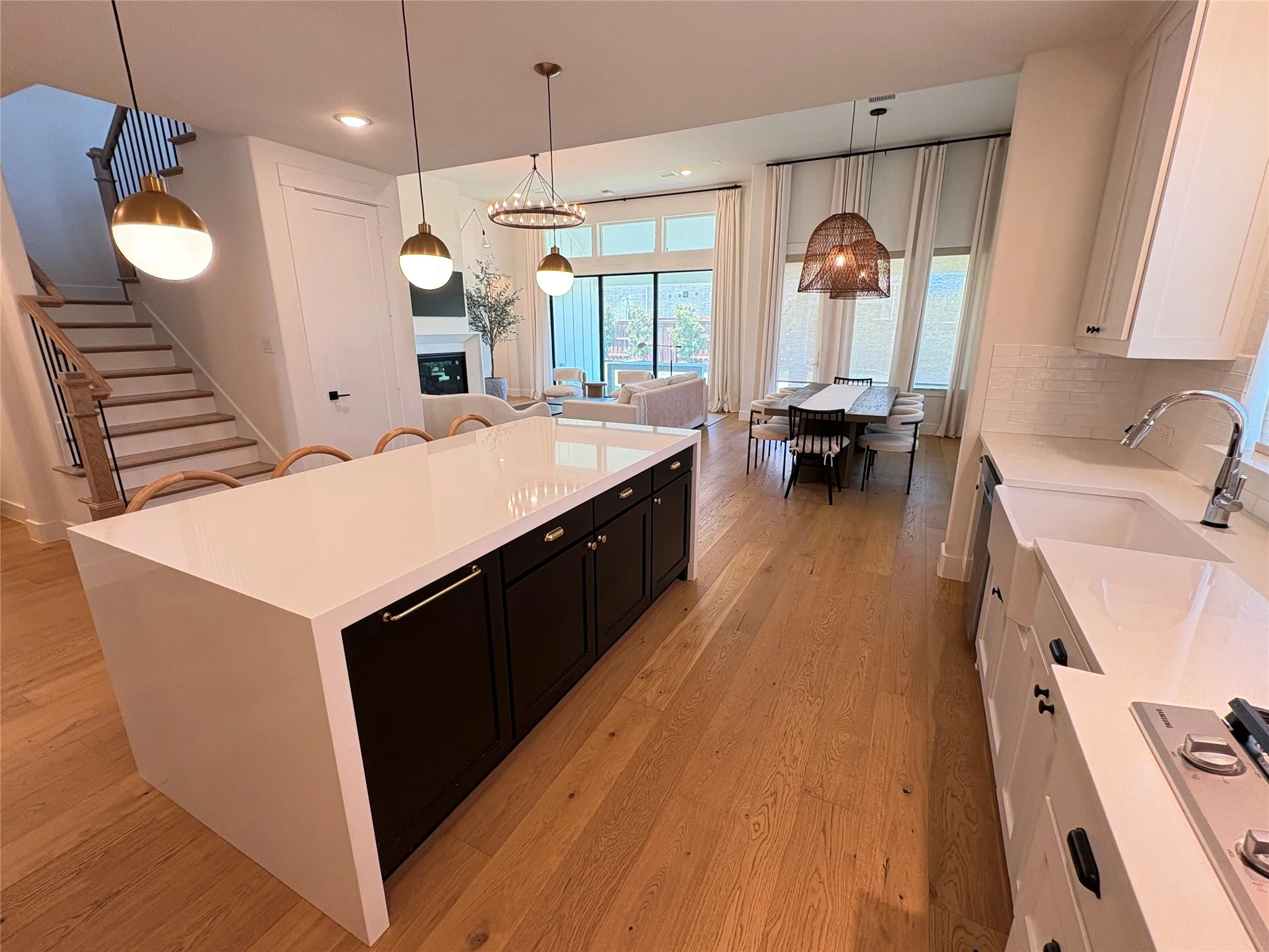 Single Family Residence For Rent in Collin County , 1451 Maplewood Drive, Prosper, Texas 75078, 4 Bedroom, 4 Bathroom, 3 Garage spaces, 3,261 Sqft, built in 2022, mls#21328861, Real Estate Agent in Prosper, Homes For Rent in Collin county, Homes For Rent in Prosper, Realtor in Prosper Texas, Real Estate Brokerage Independent Realty Texas, Luminita Cordes Realtor