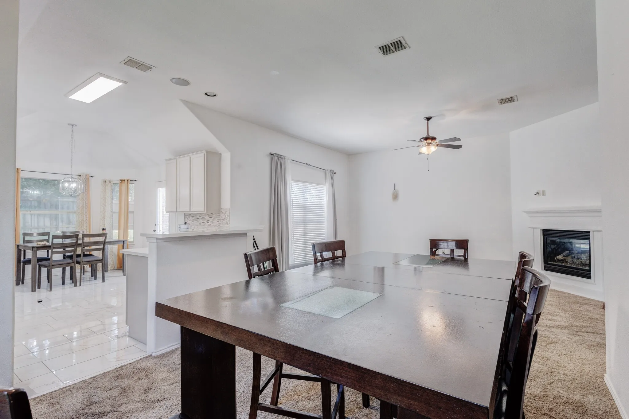 Single Family Residence For Sale in Dallas County , 10718 J A Forster Drive, Rowlett, Texas 75089, 3 Bedroom, 2 Bathroom, 2 Garage spaces, 1,746 Sqft, built in 2002, mls#21322658, Real Estate Agent in Rowlett, Homes For Sale in Dallas county, Homes For Sale in Rowlett, Realtor in Rowlett Texas, Real Estate Brokerage Independent Realty Texas, Luminita Cordes Realtor