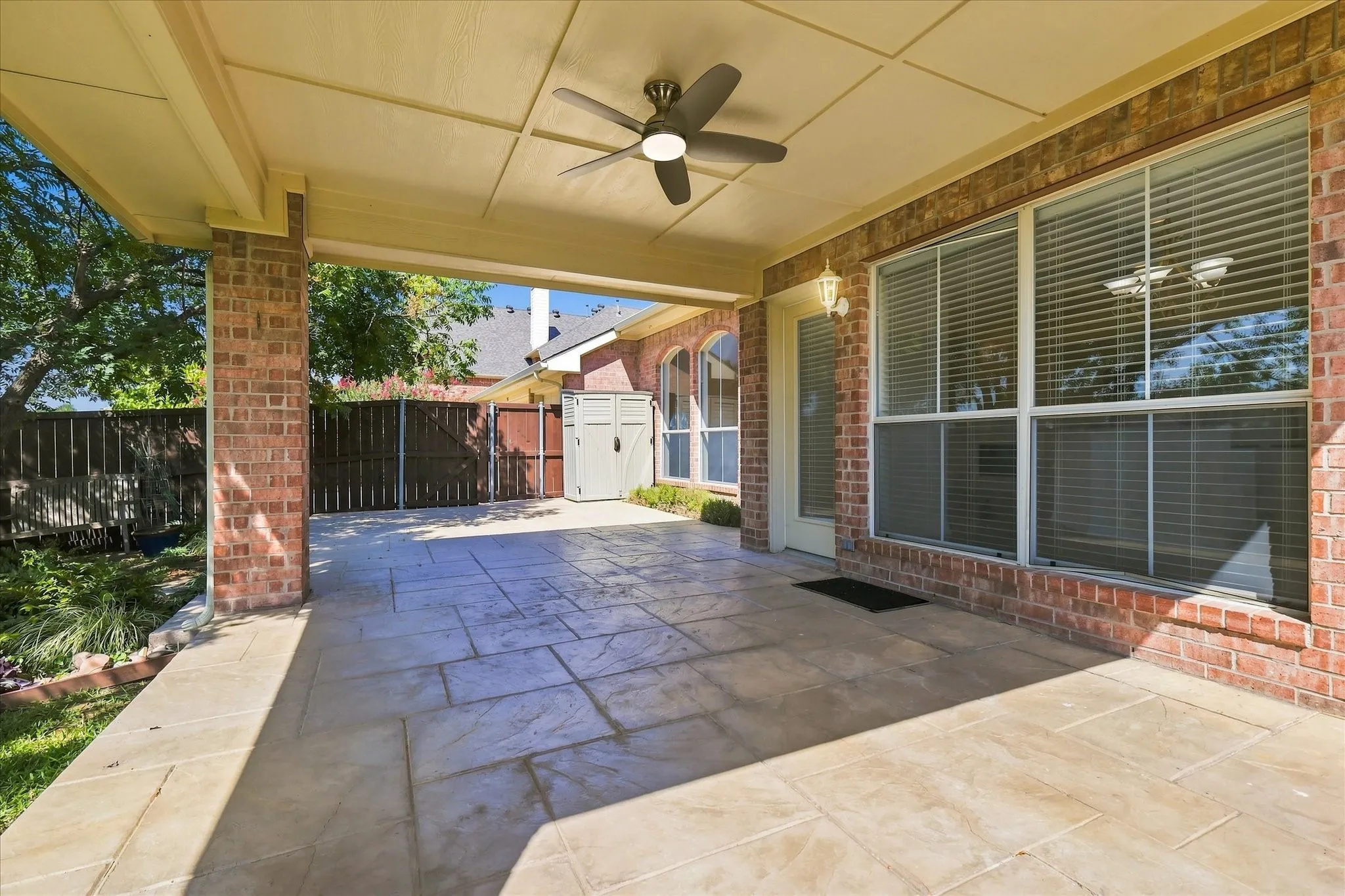 Single Family Residence For Sale in Dallas County , 951 Mallard Drive, Coppell, Texas 75019, 4 Bedroom, 3 Bathroom, 3 Garage spaces, 3,128 Sqft, built in 1997, mls#21327691, Real Estate Agent in Coppell, Homes For Sale in Dallas county, Homes For Sale in Coppell, Realtor in Coppell Texas, Real Estate Brokerage Independent Realty Texas, Luminita Cordes Realtor