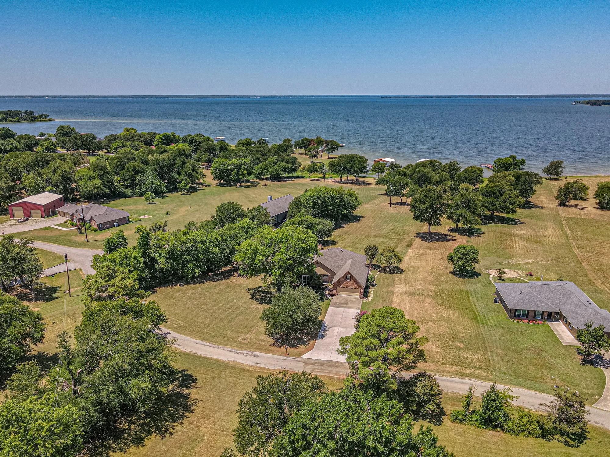 Single Family Residence For Sale in Rains County , 132 Seminole Trail, East Tawakoni, Texas 75472, 4 Bedroom, 3 Bathroom, 2 Garage spaces, 2,212 Sqft, built in 2004, mls#21328479, Real Estate Agent in East Tawakoni, Homes For Sale in Rains county, Homes For Sale in East Tawakoni, Realtor in East Tawakoni Texas, Real Estate Brokerage Independent Realty Texas, Luminita Cordes Realtor