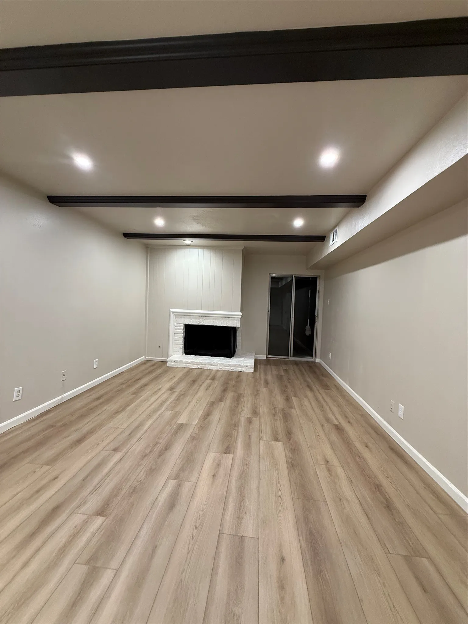 Condominium For Sale in Dallas County , 902 S Weatherred Drive 902F, Richardson, Texas 75080, 2 Bedroom, 1 Bathroom, Garage spaces, 844 Sqft, built in 1967, mls#21328657, Real Estate Agent in Richardson, Homes For Sale in Dallas county, Homes For Sale in Richardson, Realtor in Richardson Texas, Real Estate Brokerage Independent Realty Texas, Luminita Cordes Realtor