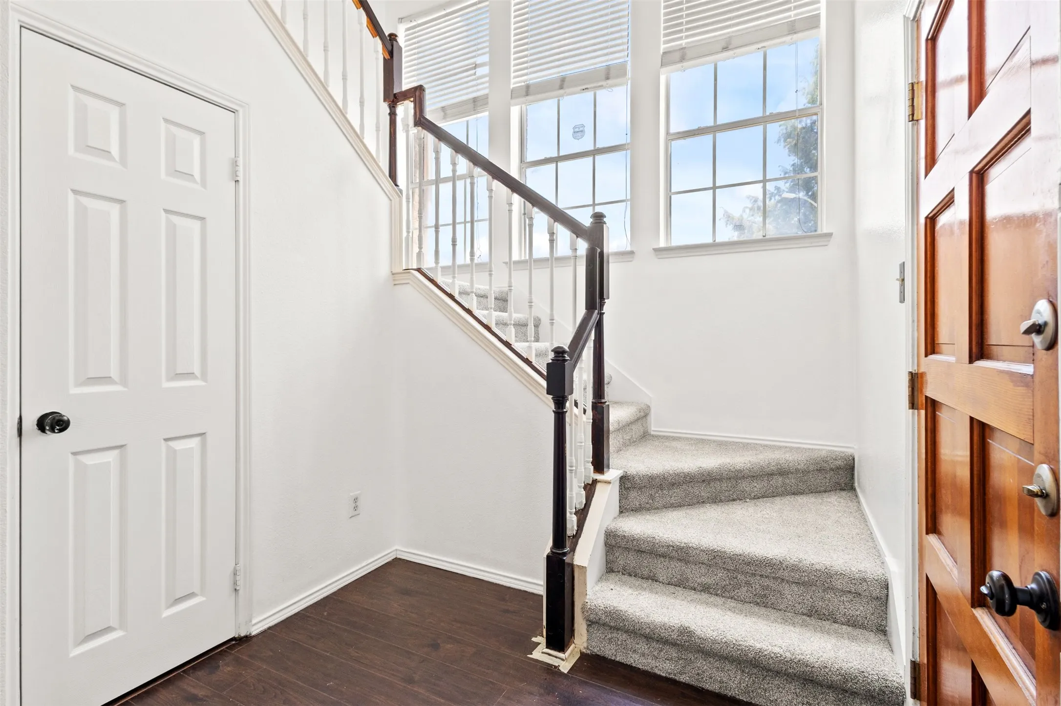 Single Family Residence For Sale in Collin County , 785 Antoine Drive, Plano, Texas 75023, 4 Bedroom, 3 Bathroom, 2 Garage spaces, 2,368 Sqft, built in 1994, mls#21328906, Real Estate Agent in Plano, Homes For Sale in Collin county, Homes For Sale in Plano, Realtor in Plano Texas, Real Estate Brokerage Independent Realty Texas, Luminita Cordes Realtor