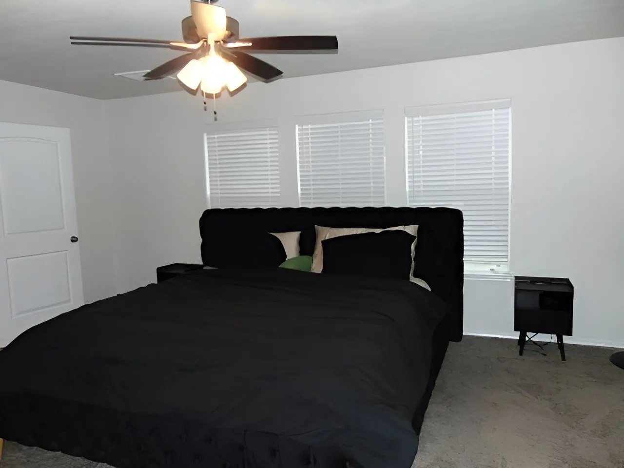 Single Family Residence For Sale in Bell County , 6702 Muggle Avenue, Killeen, Texas 76549, 4 Bedroom, 3 Bathroom, 2 Garage spaces, 2,158 Sqft, built in 2023, mls#21328914, Real Estate Agent in Killeen, Homes For Sale in Bell county, Homes For Sale in Killeen, Realtor in Killeen Texas, Real Estate Brokerage Independent Realty Texas, Luminita Cordes Realtor