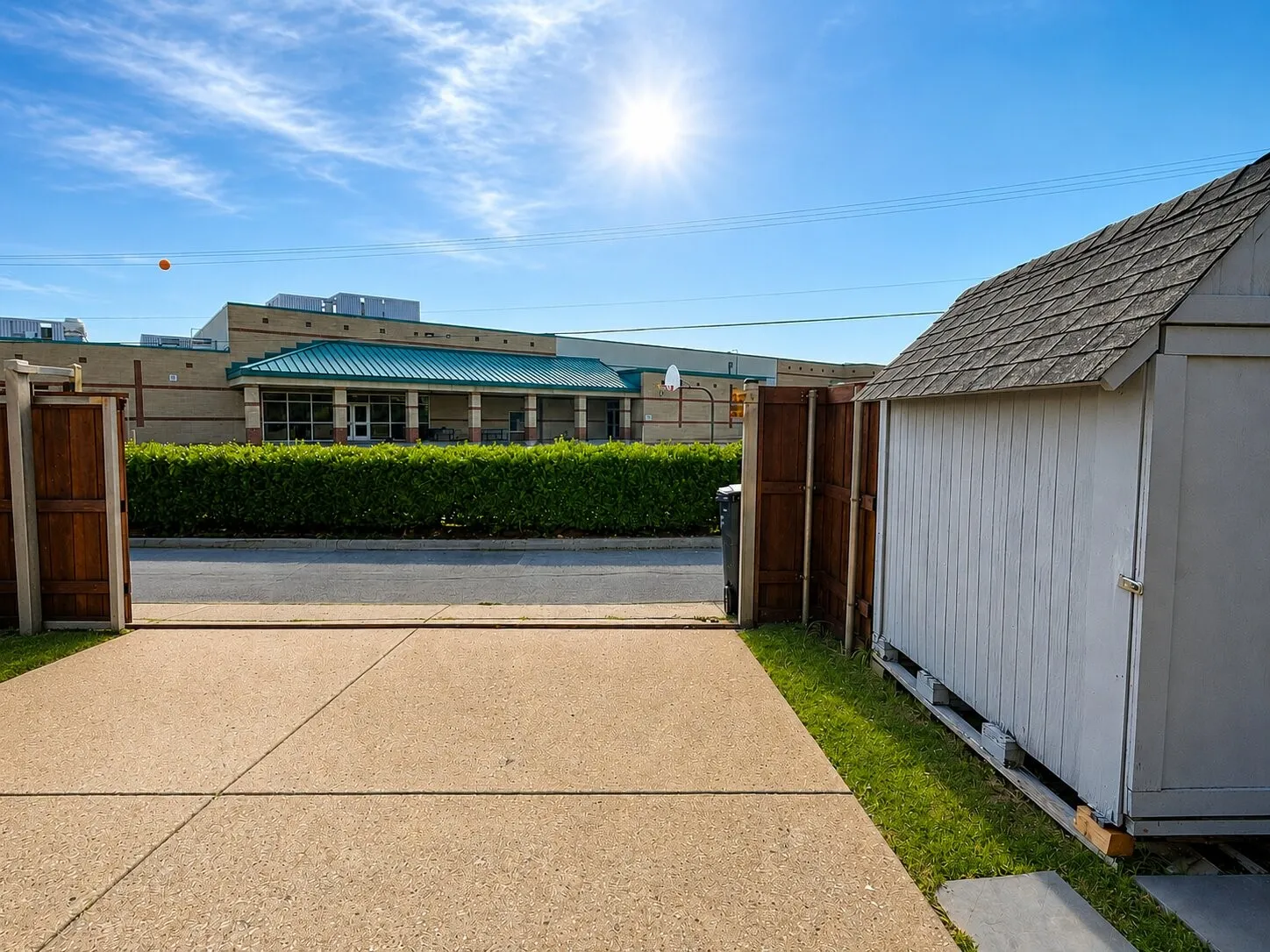 Single Family Residence For Sale in Collin County , 2357 Shinnery Oak Drive, Plano, Texas 75074, 3 Bedrooms, 3 Bathrooms, 2 Garage spaces, 2,538 Sqft, built in 1993, Price $519,995, mls#21328915, Real Estate Agent in Plano, Homes For Sale in Collin county, Homes For Sale in Plano, Realtor in Plano Texas, Real Estate Brokerage Independent Realty Texas, Luminita Cordes Realtor