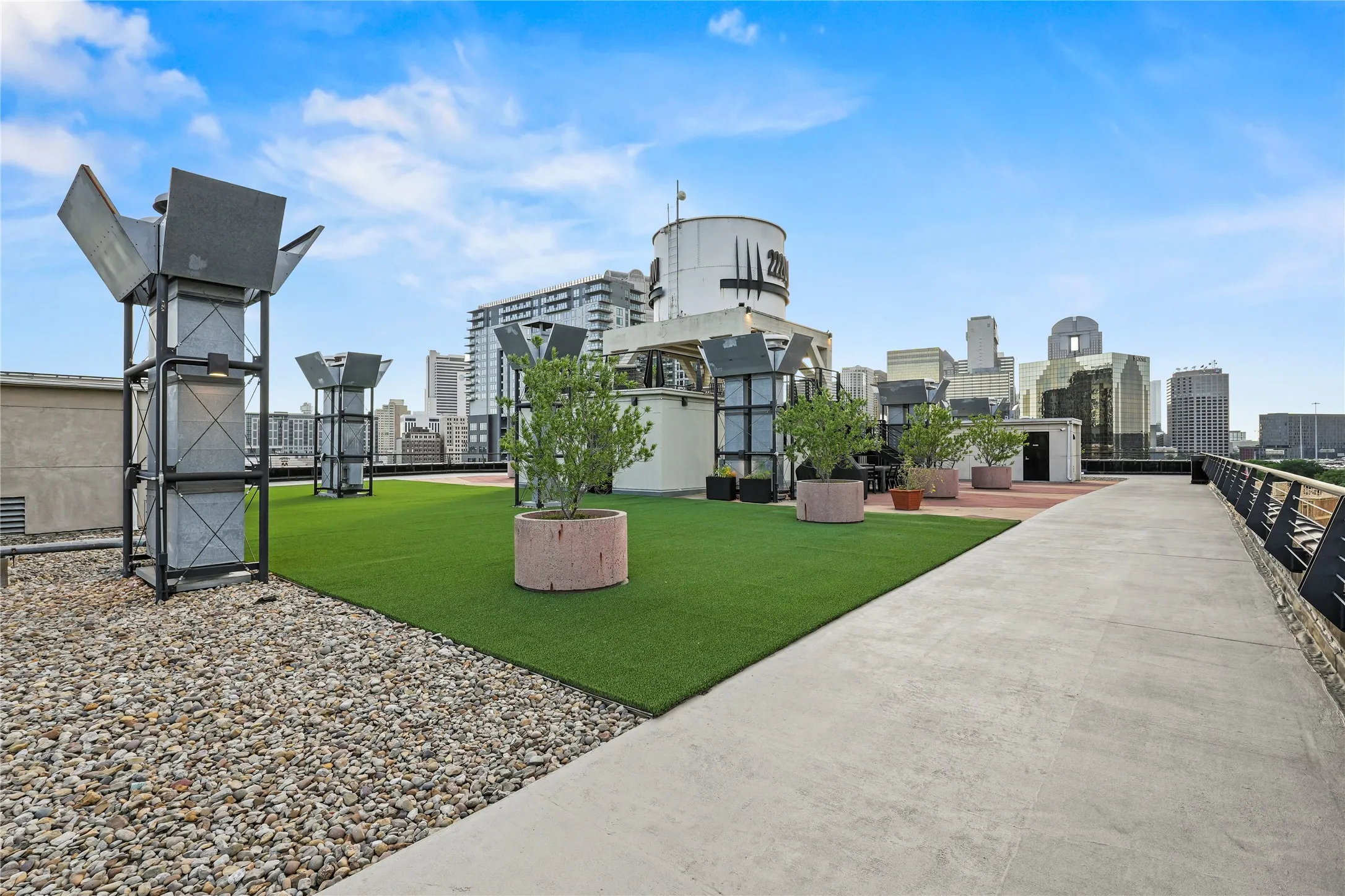 Condominium For Sale in Dallas County , 2220 Canton Street 507, Dallas, Texas 75201, 2 Bedroom, 2 Bathroom, 1 Garage spaces, 2,296 Sqft, built in 1925, mls#21328920, Real Estate Agent in Dallas, Homes For Sale in Dallas county, Homes For Sale in Dallas, Realtor in Dallas Texas, Real Estate Brokerage Independent Realty Texas, Luminita Cordes Realtor