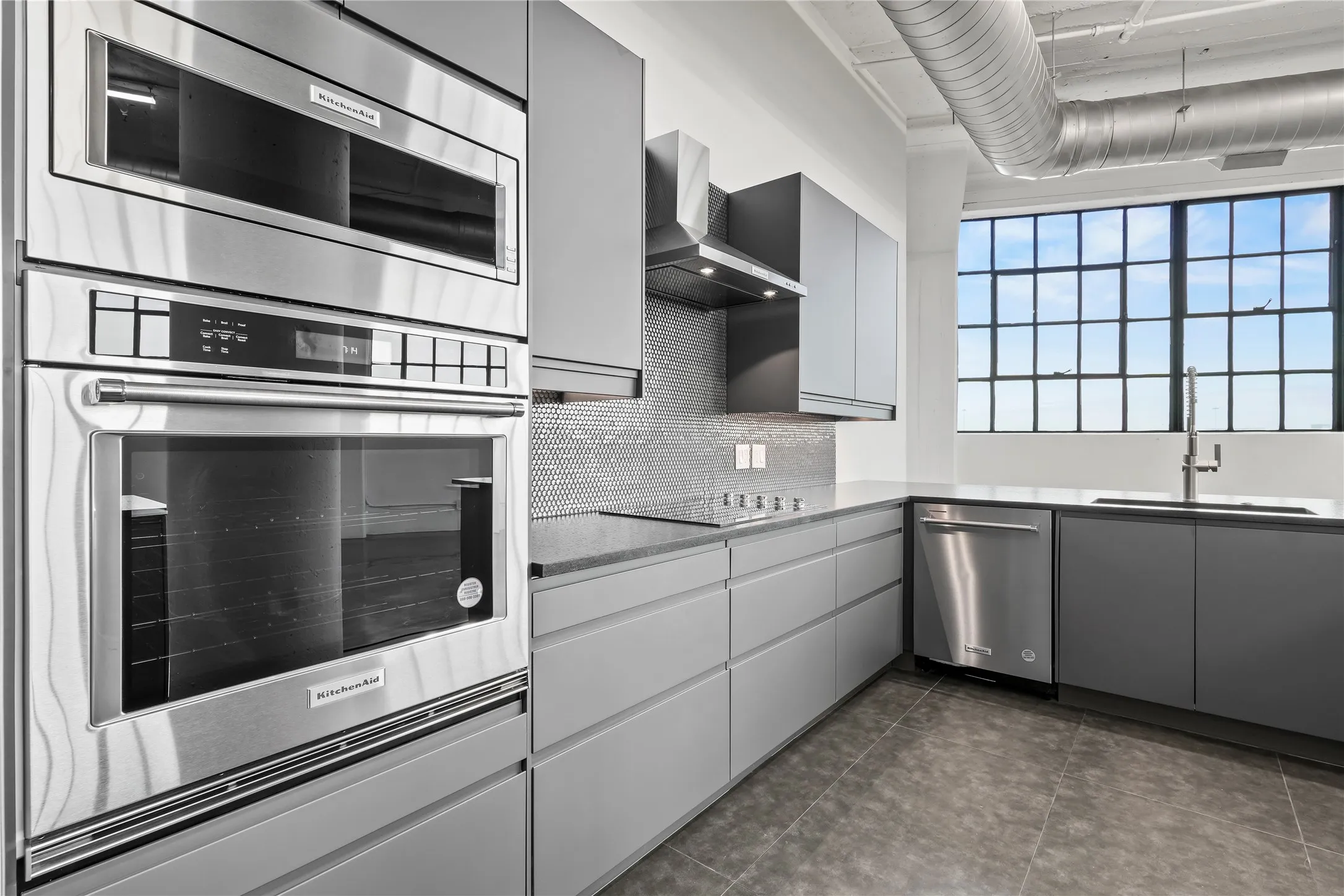 Condominium For Sale in Dallas County , 2220 Canton Street 507, Dallas, Texas 75201, 2 Bedroom, 2 Bathroom, 1 Garage spaces, 2,296 Sqft, built in 1925, mls#21328920, Real Estate Agent in Dallas, Homes For Sale in Dallas county, Homes For Sale in Dallas, Realtor in Dallas Texas, Real Estate Brokerage Independent Realty Texas, Luminita Cordes Realtor