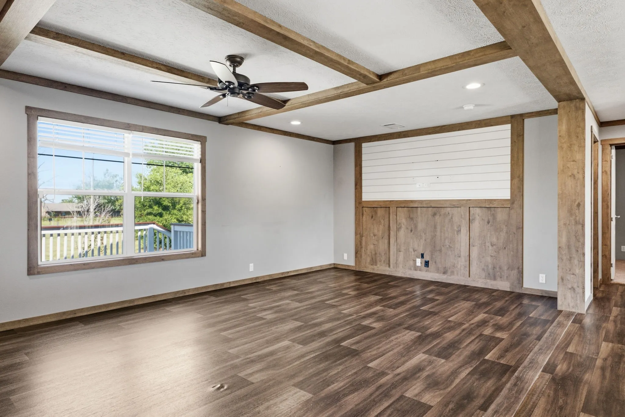 Mobile Home For Sale in Van Zandt County , 719 Vz County Road 4418, Canton, Texas 75103, 3 Bedroom, 2 Bathroom, 3 Garage spaces, 1,456 Sqft, built in 2019, mls#21326860, Real Estate Agent in Canton, Homes For Sale in Van Zandt county, Homes For Sale in Canton, Realtor in Canton Texas, Real Estate Brokerage Independent Realty Texas, Luminita Cordes Realtor
