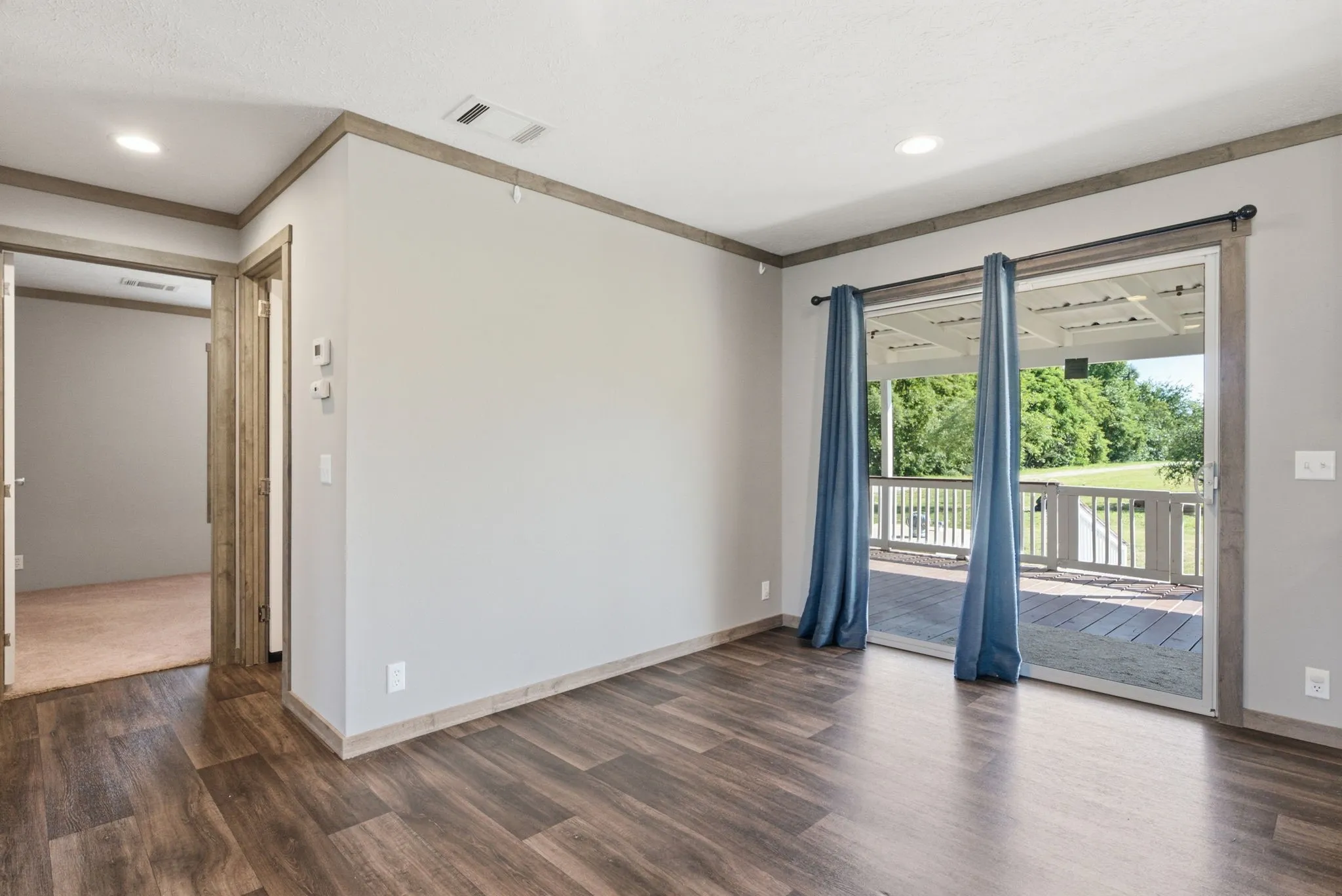 Mobile Home For Sale in Van Zandt County , 719 Vz County Road 4418, Canton, Texas 75103, 3 Bedroom, 2 Bathroom, 3 Garage spaces, 1,456 Sqft, built in 2019, mls#21326860, Real Estate Agent in Canton, Homes For Sale in Van Zandt county, Homes For Sale in Canton, Realtor in Canton Texas, Real Estate Brokerage Independent Realty Texas, Luminita Cordes Realtor