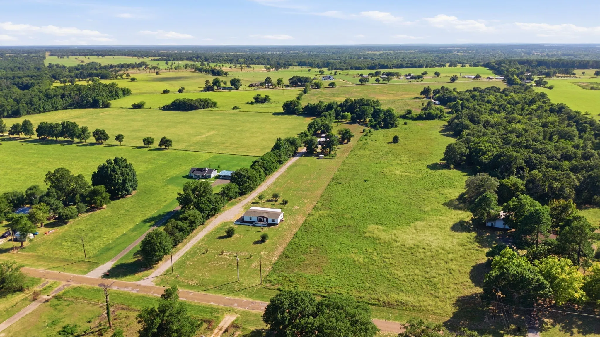 Mobile Home For Sale in Van Zandt County , 719 Vz County Road 4418, Canton, Texas 75103, 3 Bedroom, 2 Bathroom, 3 Garage spaces, 1,456 Sqft, built in 2019, mls#21326860, Real Estate Agent in Canton, Homes For Sale in Van Zandt county, Homes For Sale in Canton, Realtor in Canton Texas, Real Estate Brokerage Independent Realty Texas, Luminita Cordes Realtor