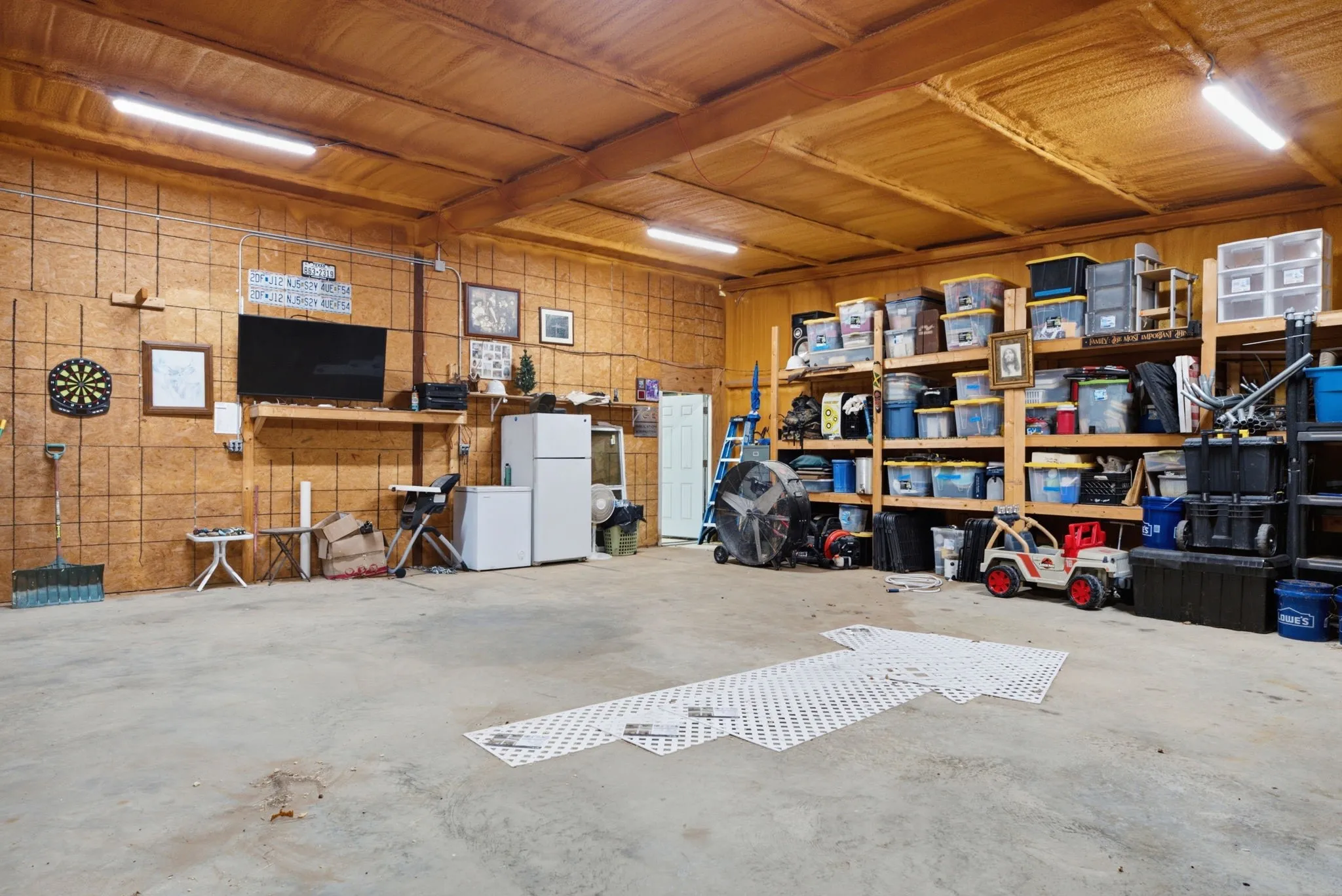 Mobile Home For Sale in Van Zandt County , 719 Vz County Road 4418, Canton, Texas 75103, 3 Bedroom, 2 Bathroom, 3 Garage spaces, 1,456 Sqft, built in 2019, mls#21326860, Real Estate Agent in Canton, Homes For Sale in Van Zandt county, Homes For Sale in Canton, Realtor in Canton Texas, Real Estate Brokerage Independent Realty Texas, Luminita Cordes Realtor
