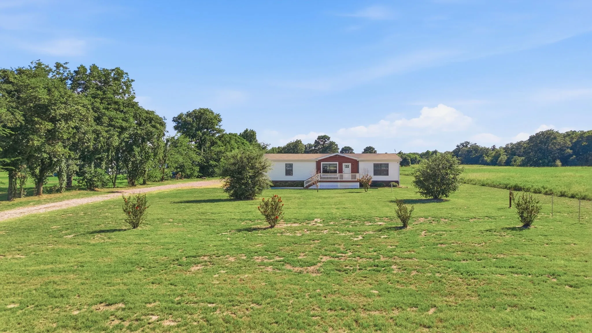 Mobile Home For Sale in Van Zandt County , 719 Vz County Road 4418, Canton, Texas 75103, 3 Bedroom, 2 Bathroom, 3 Garage spaces, 1,456 Sqft, built in 2019, mls#21326860, Real Estate Agent in Canton, Homes For Sale in Van Zandt county, Homes For Sale in Canton, Realtor in Canton Texas, Real Estate Brokerage Independent Realty Texas, Luminita Cordes Realtor