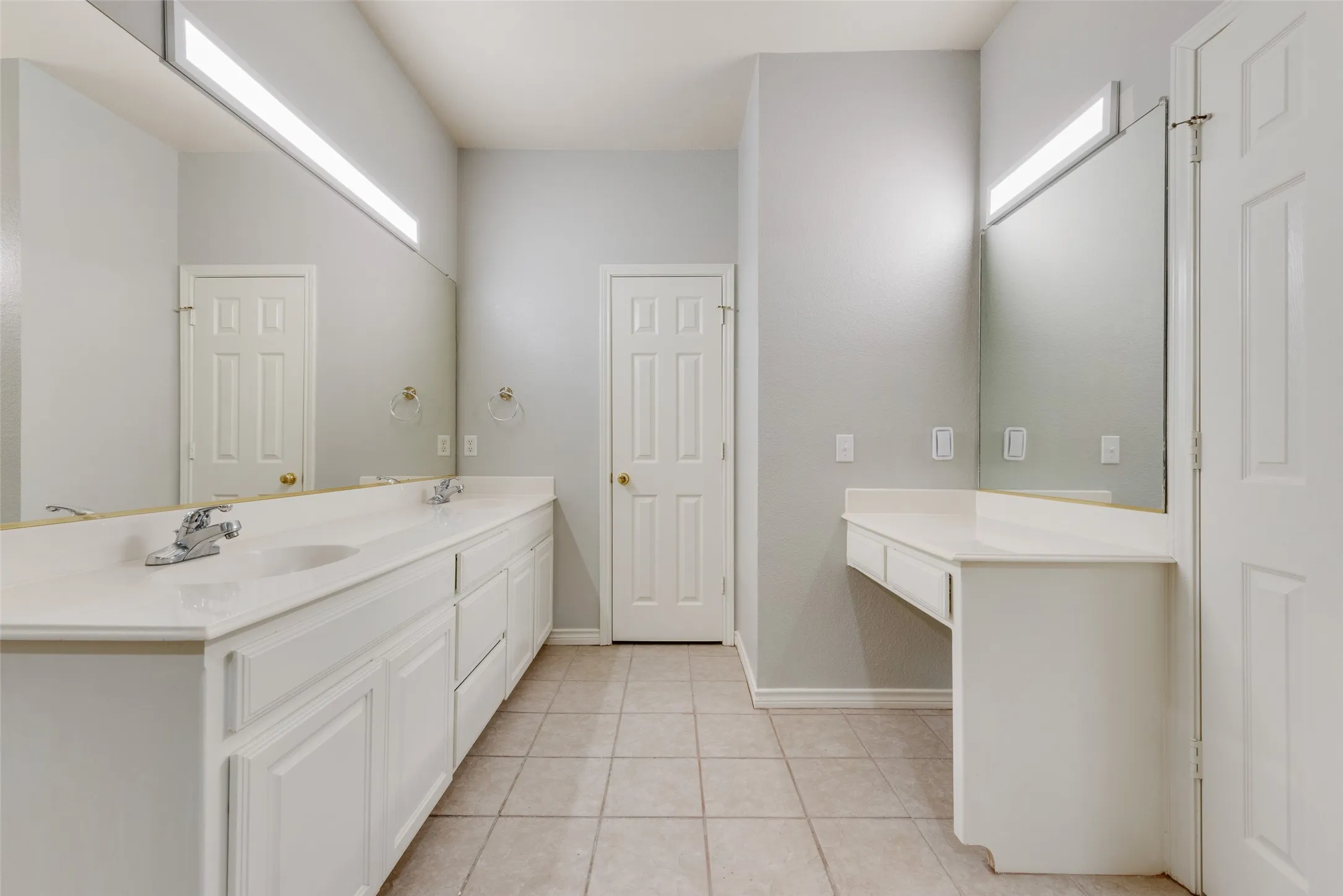 Duplex For Rent in Denton County , 739 Harbour Town Drive, Lake Dallas, Texas 75065, 3 Bedroom, 2 Bathroom, 2 Garage spaces, 1,601 Sqft, built in 1998, mls#21328087, Real Estate Agent in Lake Dallas, Homes For Rent in Denton county, Homes For Rent in Lake Dallas, Realtor in Lake Dallas Texas, Real Estate Brokerage Independent Realty Texas, Luminita Cordes Realtor