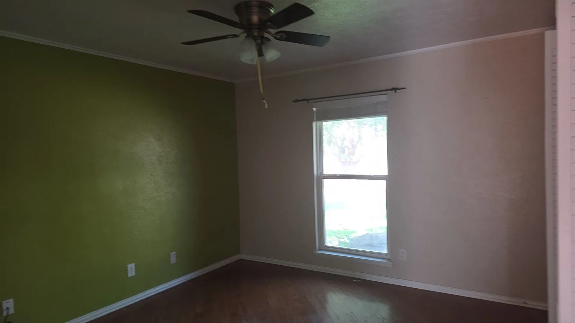 Single Family Residence For Sale in Kaufman County , 412 Forestwood Drive, Forney, Texas 75126, 3 Bedroom, 2 Bathroom, 2 Garage spaces, 1,458 Sqft, built in 1981, mls#21328931, Real Estate Agent in Forney, Homes For Sale in Kaufman county, Homes For Sale in Forney, Realtor in Forney Texas, Real Estate Brokerage Independent Realty Texas, Luminita Cordes Realtor