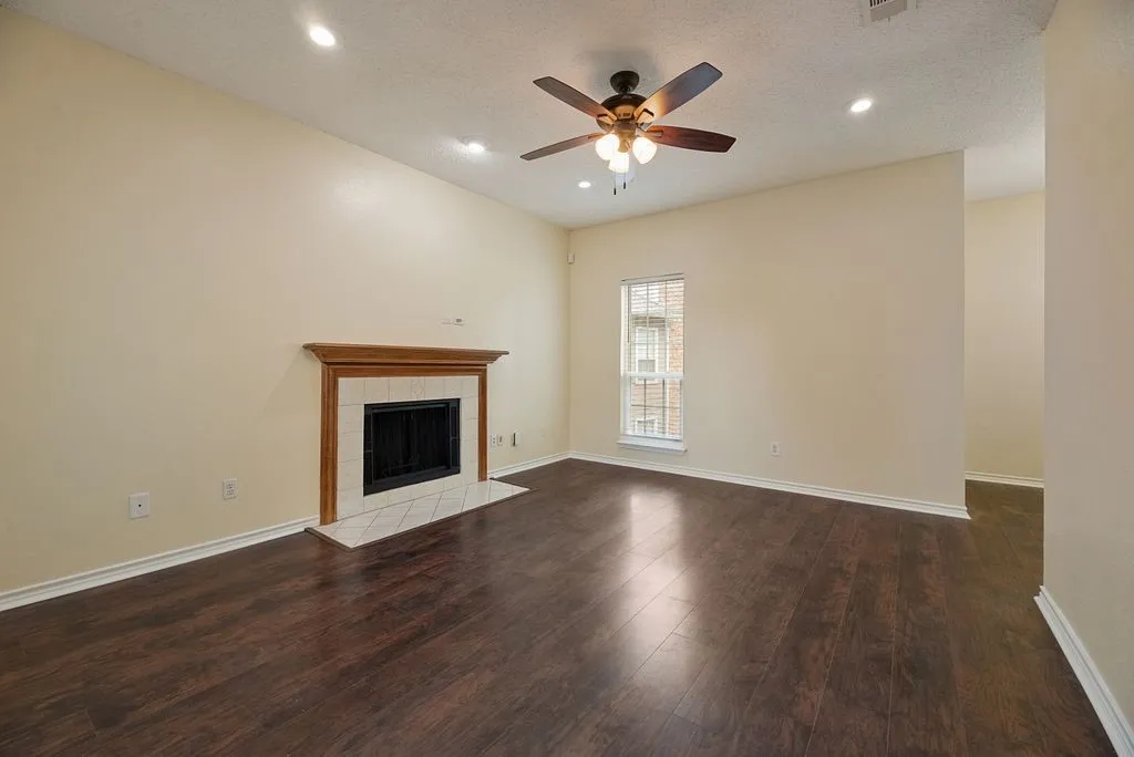 Condominium For Rent in Dallas County , 8600 Coppertowne Lane 1901, Dallas, Texas 75243, 2 Bedroom, 2 Bathroom, Garage spaces, 968 Sqft, built in 1984, mls#21328929, Real Estate Agent in Dallas, Homes For Rent in Dallas county, Homes For Rent in Dallas, Realtor in Dallas Texas, Real Estate Brokerage Independent Realty Texas, Luminita Cordes Realtor