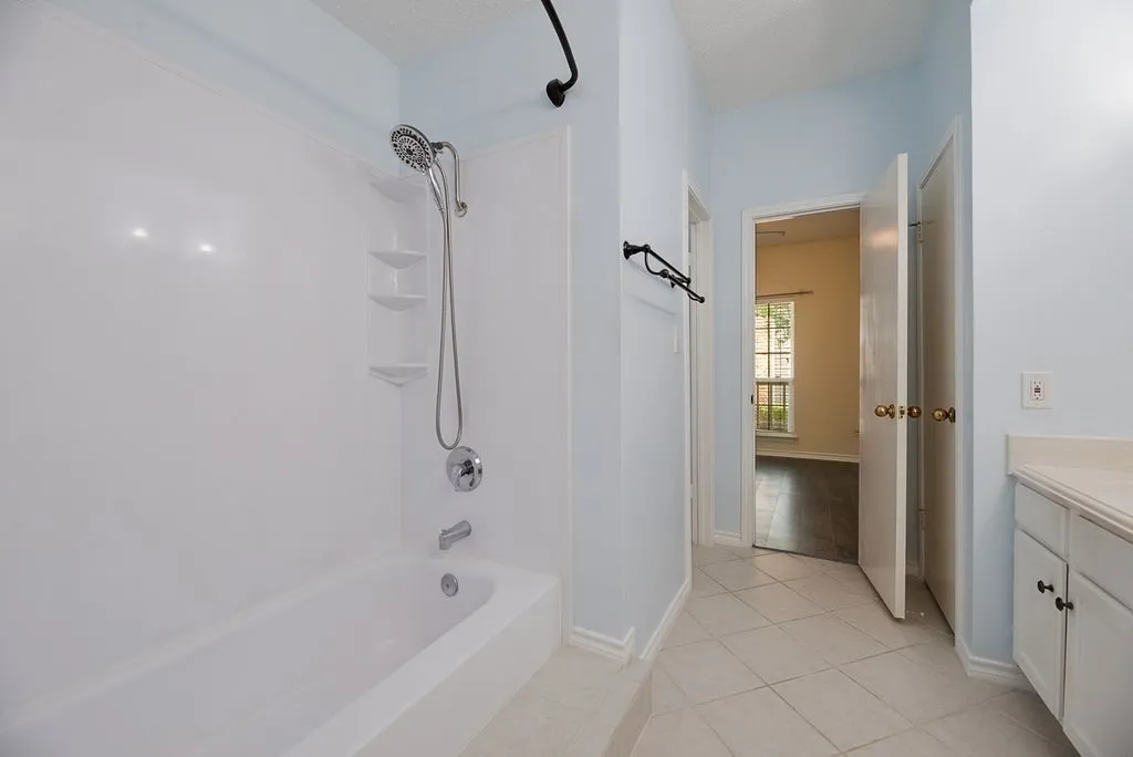Condominium For Rent in Dallas County , 8600 Coppertowne Lane 1901, Dallas, Texas 75243, 2 Bedroom, 2 Bathroom, Garage spaces, 968 Sqft, built in 1984, mls#21328929, Real Estate Agent in Dallas, Homes For Rent in Dallas county, Homes For Rent in Dallas, Realtor in Dallas Texas, Real Estate Brokerage Independent Realty Texas, Luminita Cordes Realtor