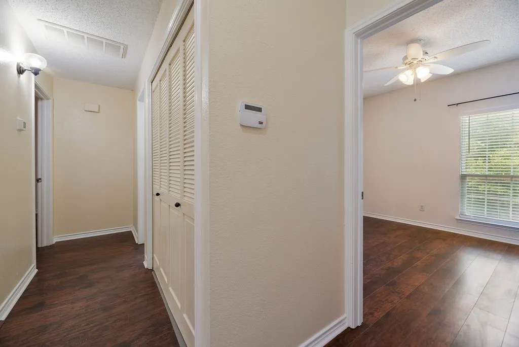 Condominium For Rent in Dallas County , 8600 Coppertowne Lane 1901, Dallas, Texas 75243, 2 Bedroom, 2 Bathroom, Garage spaces, 968 Sqft, built in 1984, mls#21328929, Real Estate Agent in Dallas, Homes For Rent in Dallas county, Homes For Rent in Dallas, Realtor in Dallas Texas, Real Estate Brokerage Independent Realty Texas, Luminita Cordes Realtor