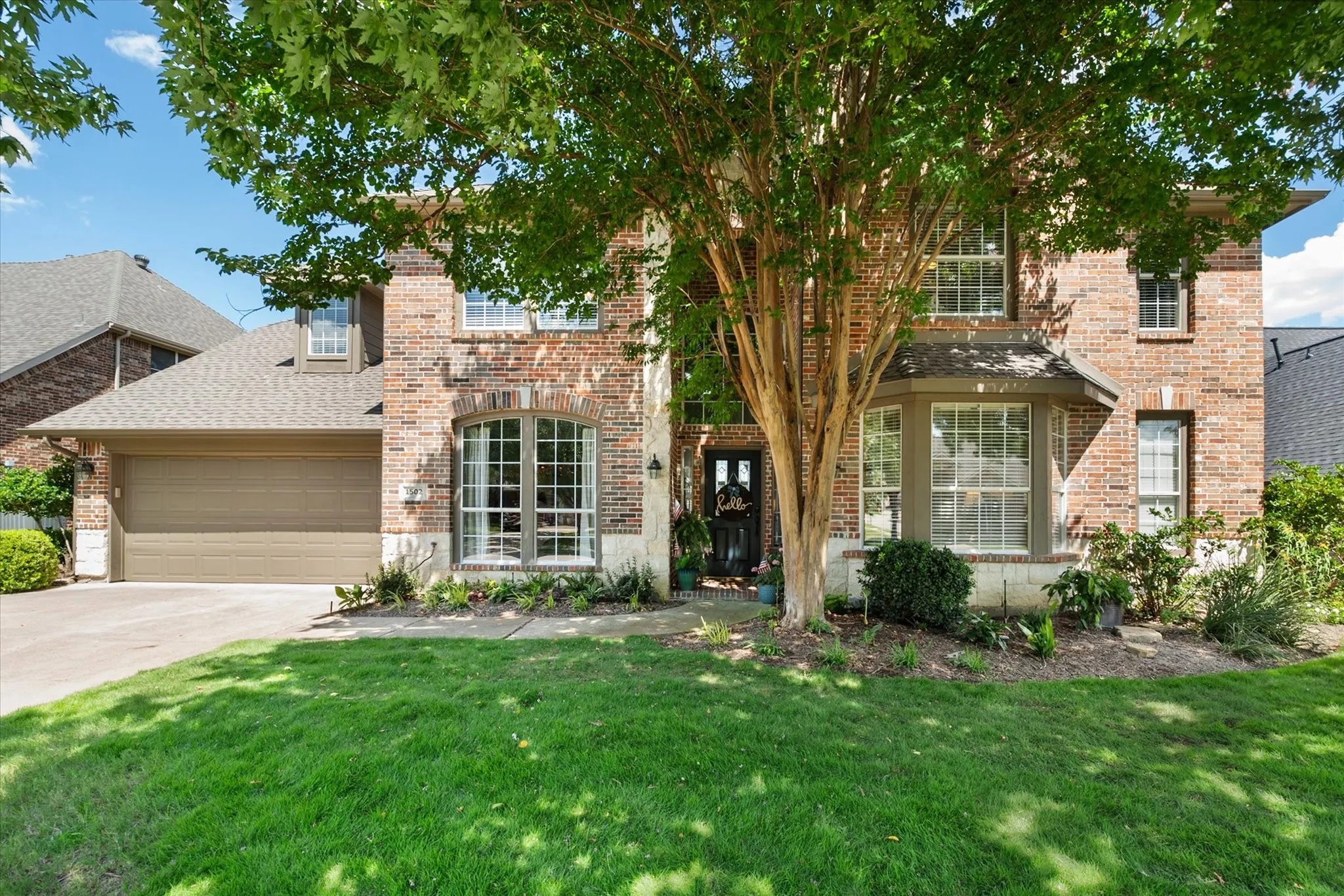 Single Family Residence For Sale in Tarrant County , 1502 Mallard Circle, Mansfield, Texas 76063, 4 Bedroom, 4 Bathroom, 3 Garage spaces, 3,270 Sqft, built in 2002, mls#21328500, Real Estate Agent in Mansfield, Homes For Sale in Tarrant county, Homes For Sale in Mansfield, Realtor in Mansfield Texas, Real Estate Brokerage Independent Realty Texas, Luminita Cordes Realtor