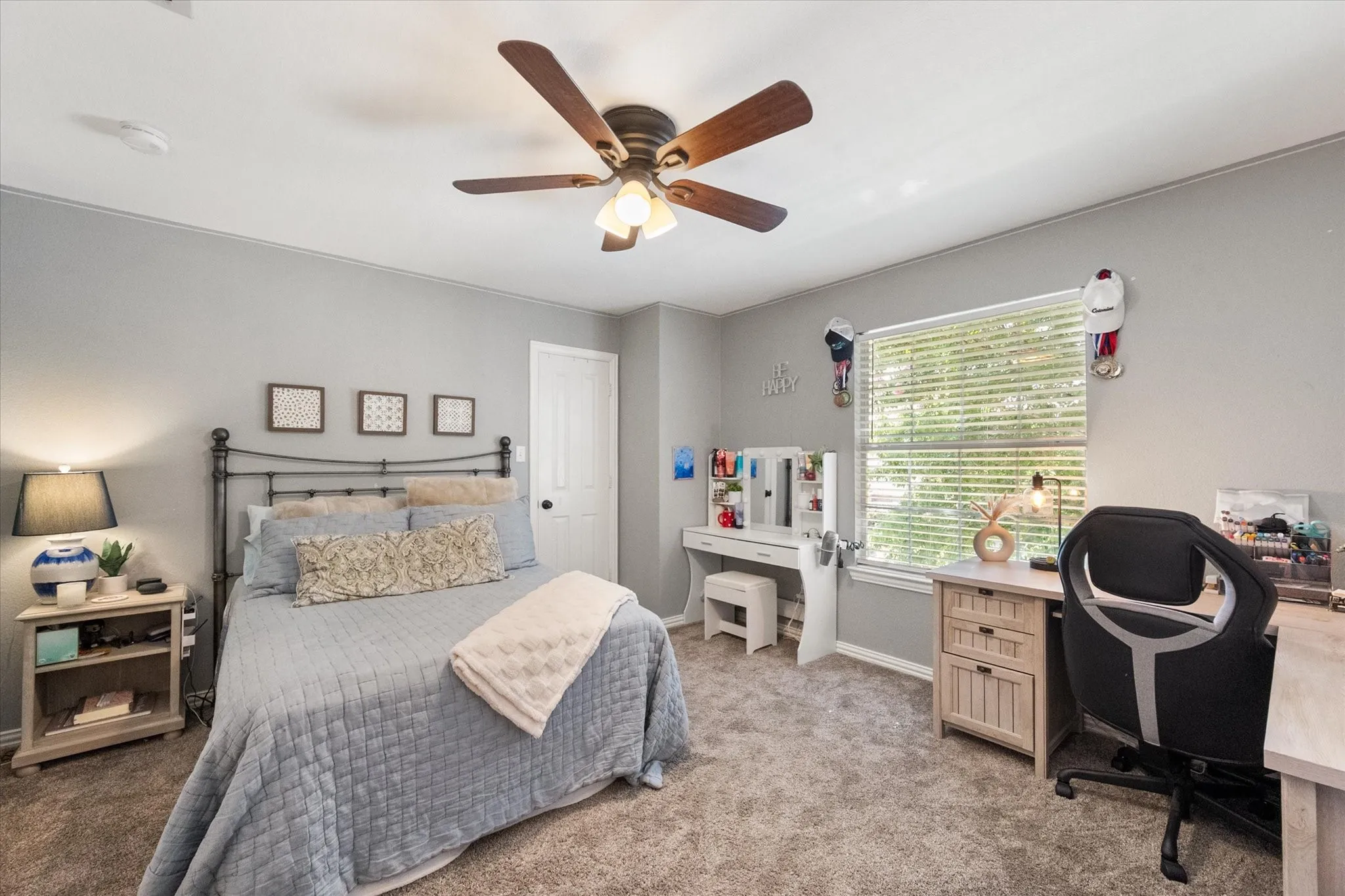 Single Family Residence For Sale in Tarrant County , 1502 Mallard Circle, Mansfield, Texas 76063, 4 Bedroom, 4 Bathroom, 3 Garage spaces, 3,270 Sqft, built in 2002, mls#21328500, Real Estate Agent in Mansfield, Homes For Sale in Tarrant county, Homes For Sale in Mansfield, Realtor in Mansfield Texas, Real Estate Brokerage Independent Realty Texas, Luminita Cordes Realtor