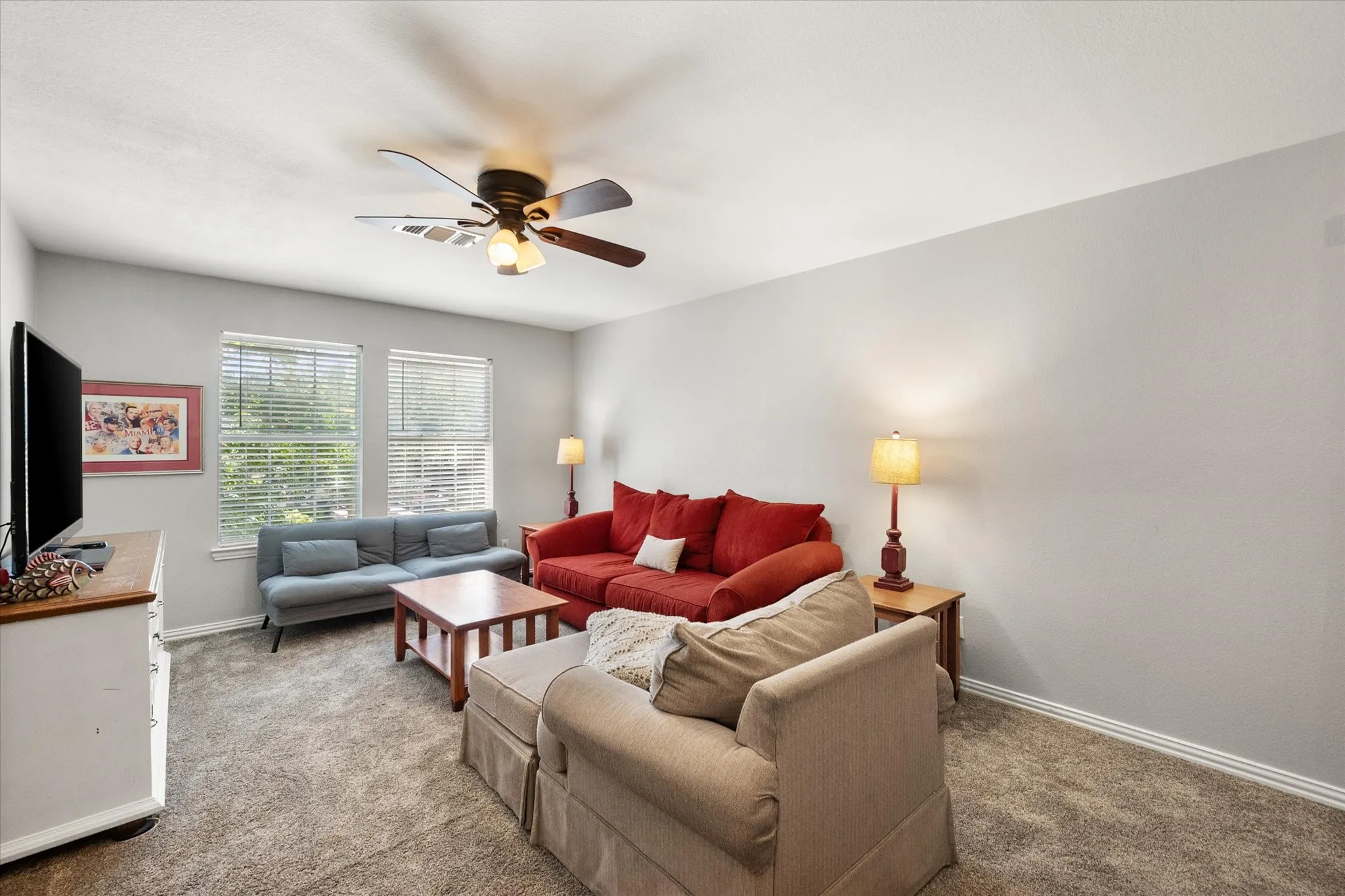 Single Family Residence For Sale in Tarrant County , 1502 Mallard Circle, Mansfield, Texas 76063, 4 Bedroom, 4 Bathroom, 3 Garage spaces, 3,270 Sqft, built in 2002, mls#21328500, Real Estate Agent in Mansfield, Homes For Sale in Tarrant county, Homes For Sale in Mansfield, Realtor in Mansfield Texas, Real Estate Brokerage Independent Realty Texas, Luminita Cordes Realtor