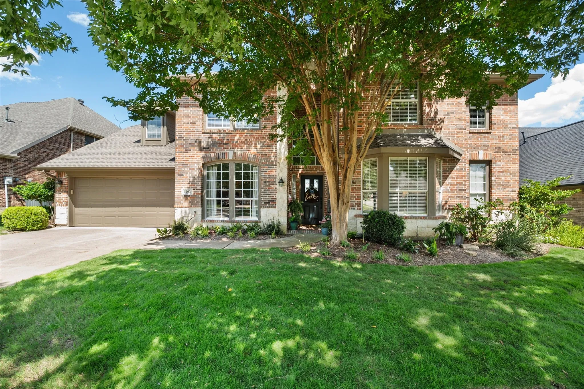 Single Family Residence For Sale in Tarrant County , 1502 Mallard Circle, Mansfield, Texas 76063, 4 Bedroom, 4 Bathroom, 3 Garage spaces, 3,270 Sqft, built in 2002, mls#21328500, Real Estate Agent in Mansfield, Homes For Sale in Tarrant county, Homes For Sale in Mansfield, Realtor in Mansfield Texas, Real Estate Brokerage Independent Realty Texas, Luminita Cordes Realtor