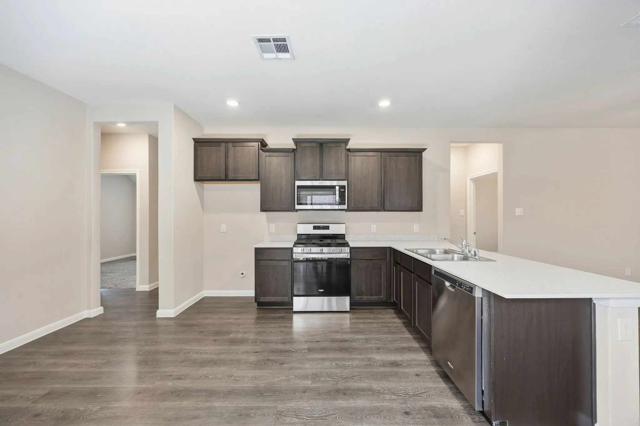 Single Family Residence For Sale in Grayson County , 3921 Oak Creek Circle, Denison, Texas 75020, 3 Bedroom, 2 Bathroom, 2 Garage spaces, 1,517 Sqft, built in 2022, mls#21325523, Real Estate Agent in Denison, Homes For Sale in Grayson county, Homes For Sale in Denison, Realtor in Denison Texas, Real Estate Brokerage Independent Realty Texas, Luminita Cordes Realtor