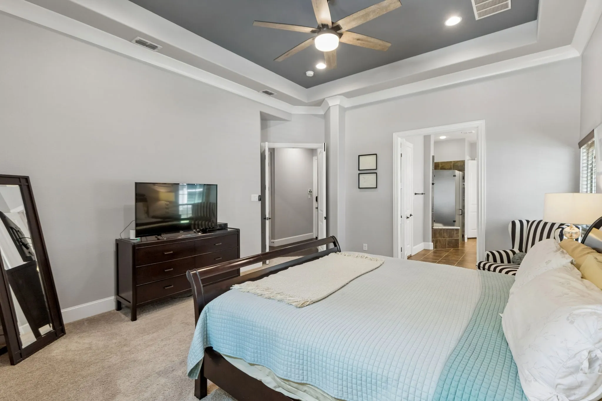 Single Family Residence For Sale in Tarrant County , 717 Orleans Drive, Southlake, Texas 76092, 5 Bedroom, 4 Bathroom, 3 Garage spaces, 4,300 Sqft, built in 2014, Price $1,649,000, mls#21328949, Real Estate Agent in Southlake, Homes For Sale in Tarrant county, Homes For Sale in Southlake, Realtor in Southlake Texas, Real Estate Brokerage Independent Realty Texas, Luminita Cordes Realtor