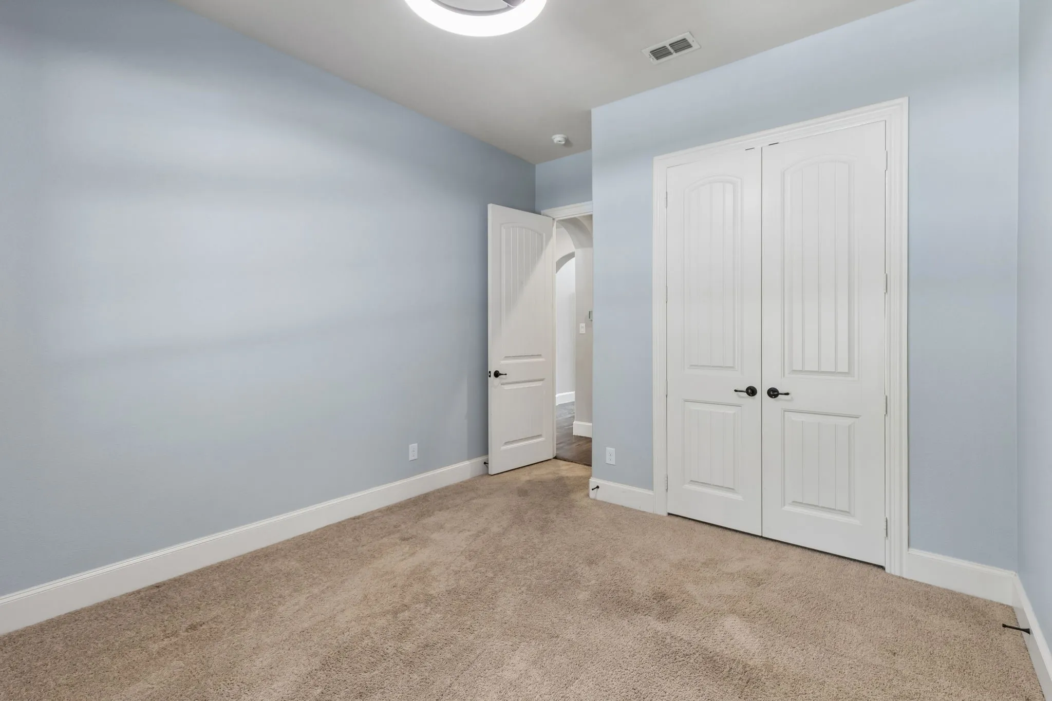 Single Family Residence For Sale in Tarrant County , 717 Orleans Drive, Southlake, Texas 76092, 5 Bedroom, 4 Bathroom, 3 Garage spaces, 4,300 Sqft, built in 2014, Price $1,649,000, mls#21328949, Real Estate Agent in Southlake, Homes For Sale in Tarrant county, Homes For Sale in Southlake, Realtor in Southlake Texas, Real Estate Brokerage Independent Realty Texas, Luminita Cordes Realtor