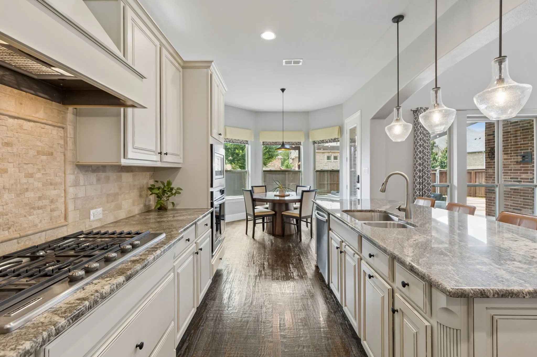 Single Family Residence For Sale in Tarrant County , 717 Orleans Drive, Southlake, Texas 76092, 5 Bedroom, 4 Bathroom, 3 Garage spaces, 4,300 Sqft, built in 2014, Price $1,649,000, mls#21328949, Real Estate Agent in Southlake, Homes For Sale in Tarrant county, Homes For Sale in Southlake, Realtor in Southlake Texas, Real Estate Brokerage Independent Realty Texas, Luminita Cordes Realtor