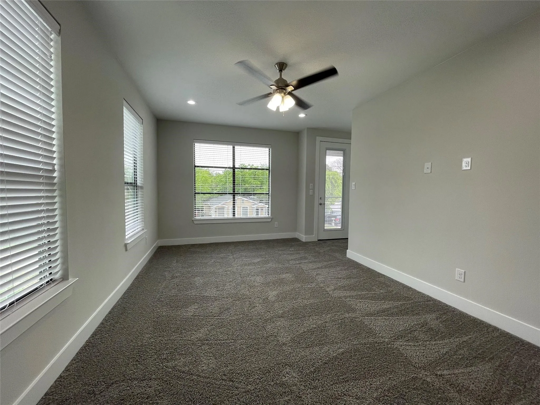Townhouse For Rent in Dallas County , 2417 N Winnetka Avenue, Dallas, Texas 75212, 3 Bedroom, 4 Bathroom, 1 Garage spaces, 2,286 Sqft, built in 2021, mls#21328962, Real Estate Agent in Dallas, Homes For Rent in Dallas county, Homes For Rent in Dallas, Realtor in Dallas Texas, Real Estate Brokerage Independent Realty Texas, Luminita Cordes Realtor